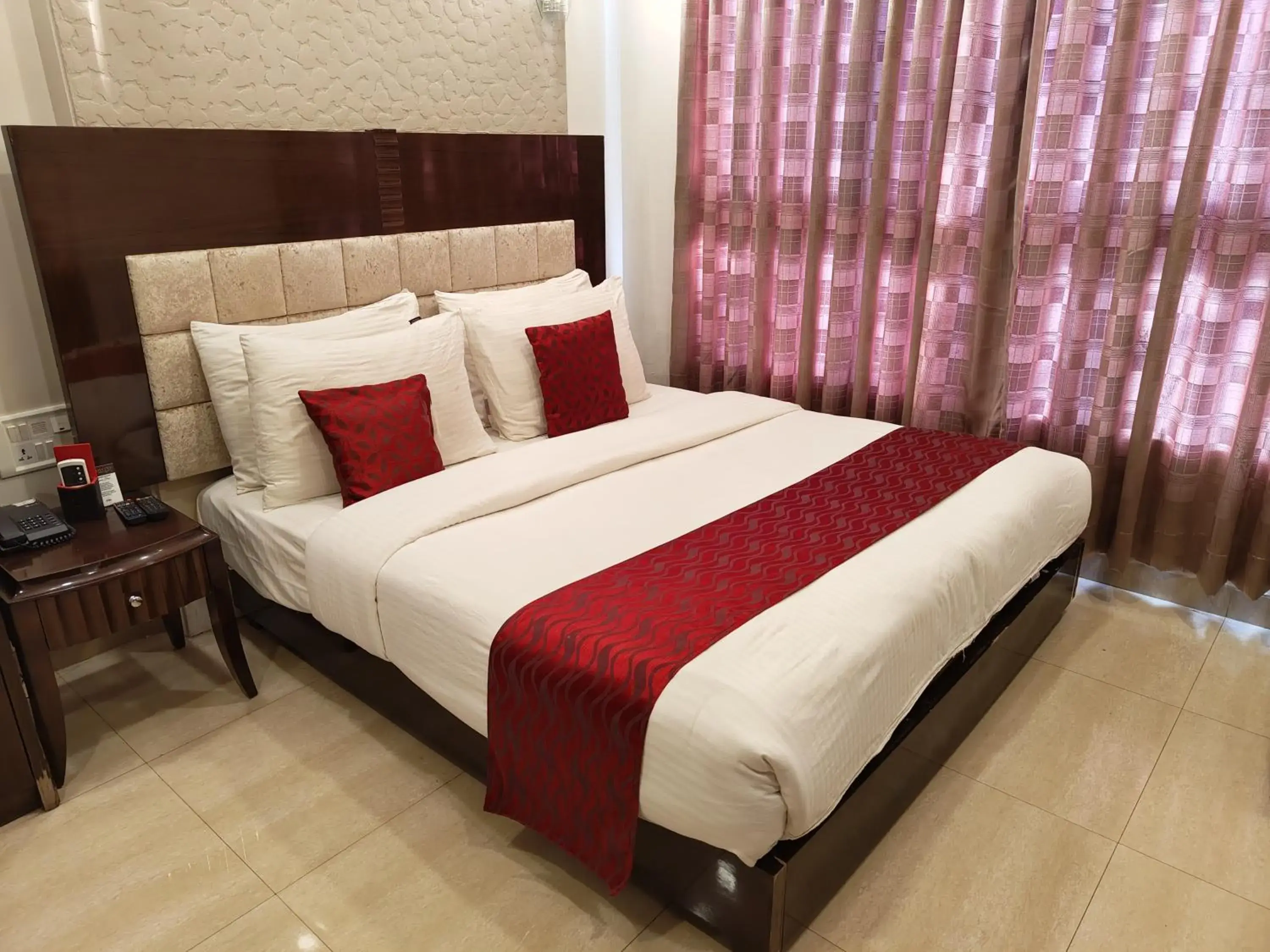 Deluxe Room - single occupancy in VITS Panchgani Deluxe Room - single occupancy in VITS Panchgani
