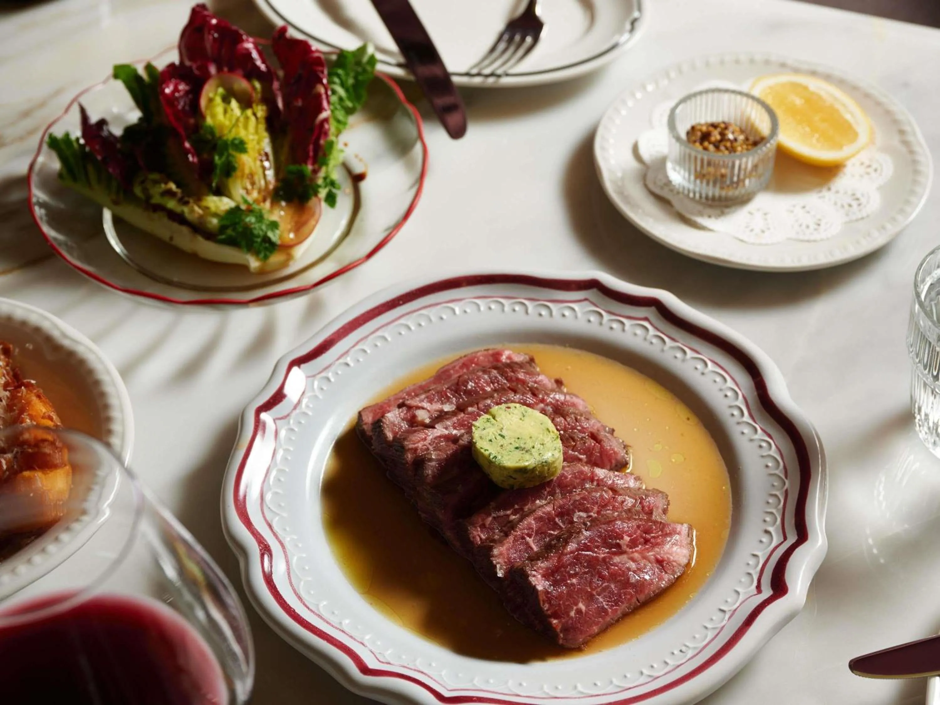 Restaurant/places to eat in Hotel Morris Sydney, Handwritten Collection