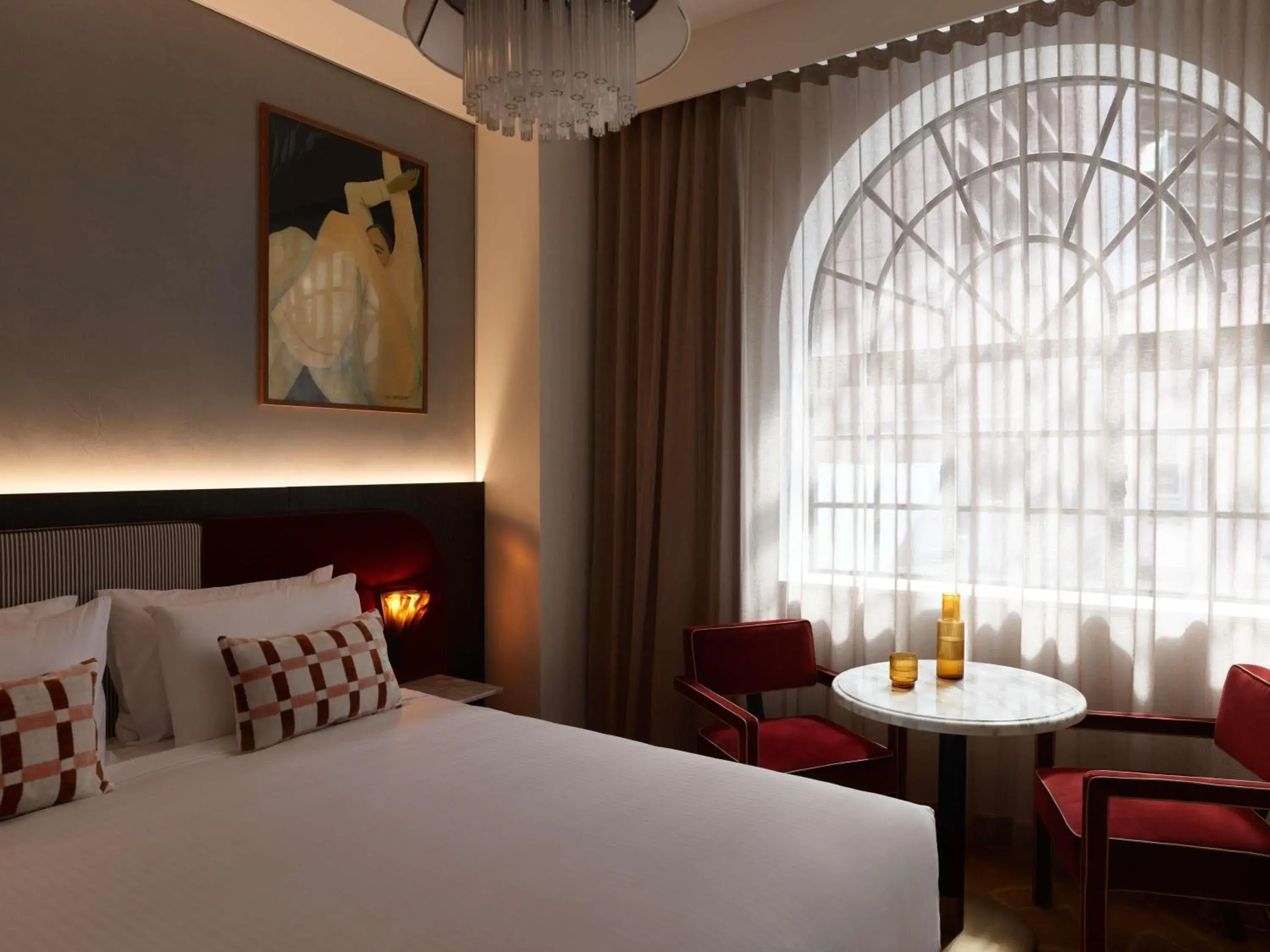 Grande King in Hotel Morris Sydney, Handwritten Collection Grande King in Hotel Morris Sydney, Handwritten Collection