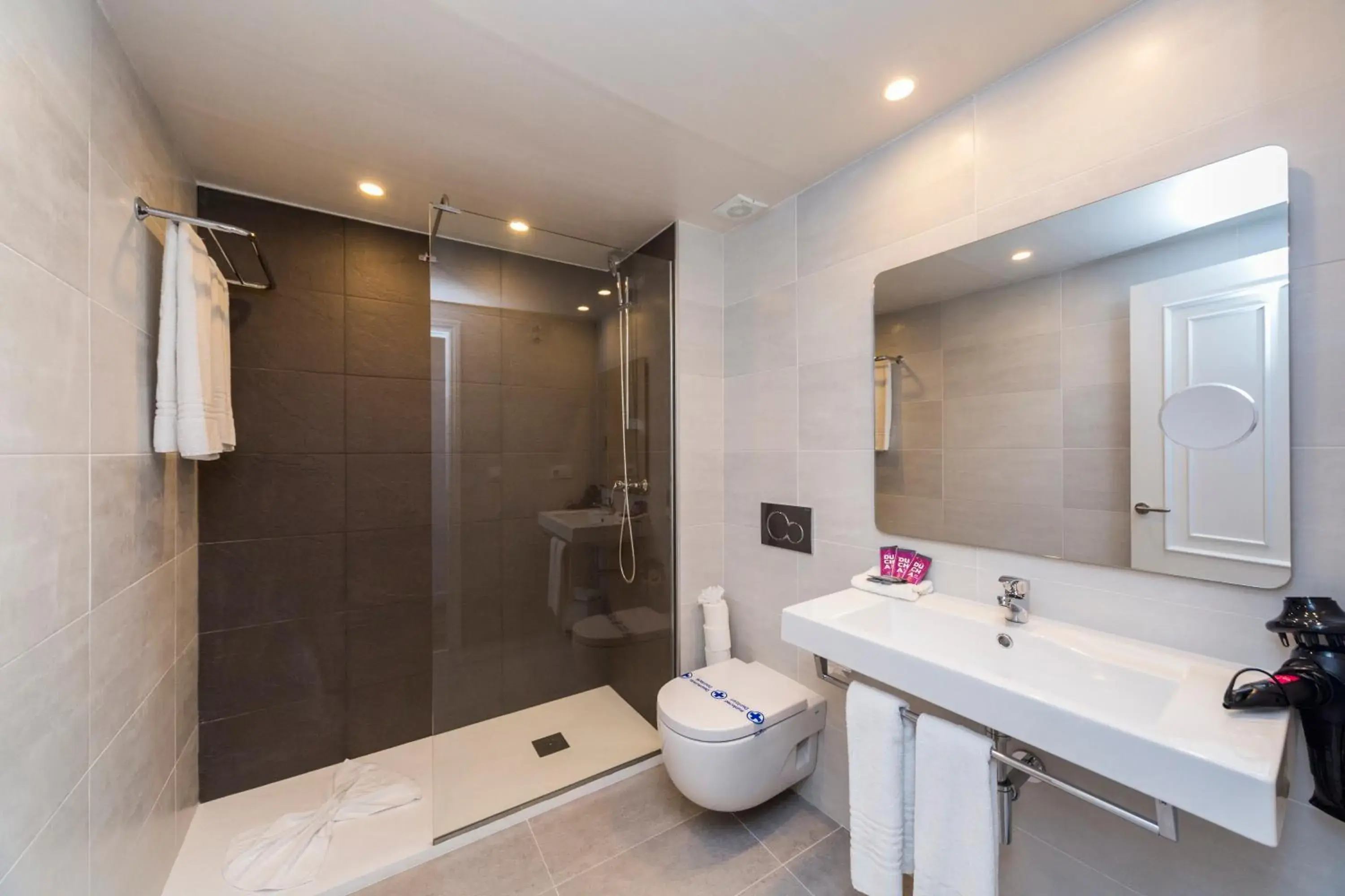 Two-Bedroom Apartment in Comitas Floramar Two-Bedroom Apartment in Comitas Floramar