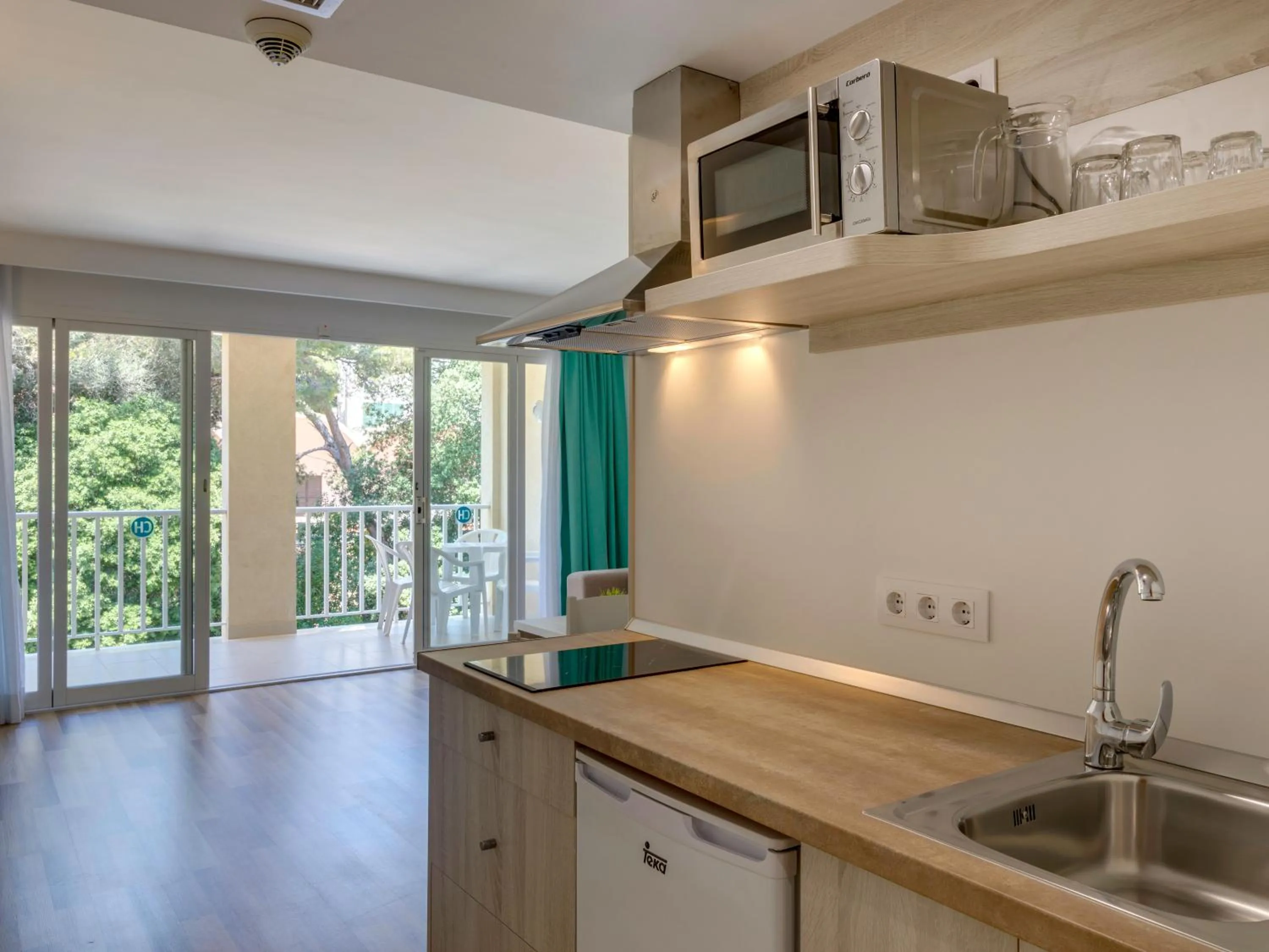 Dining area in Comitas Floramar