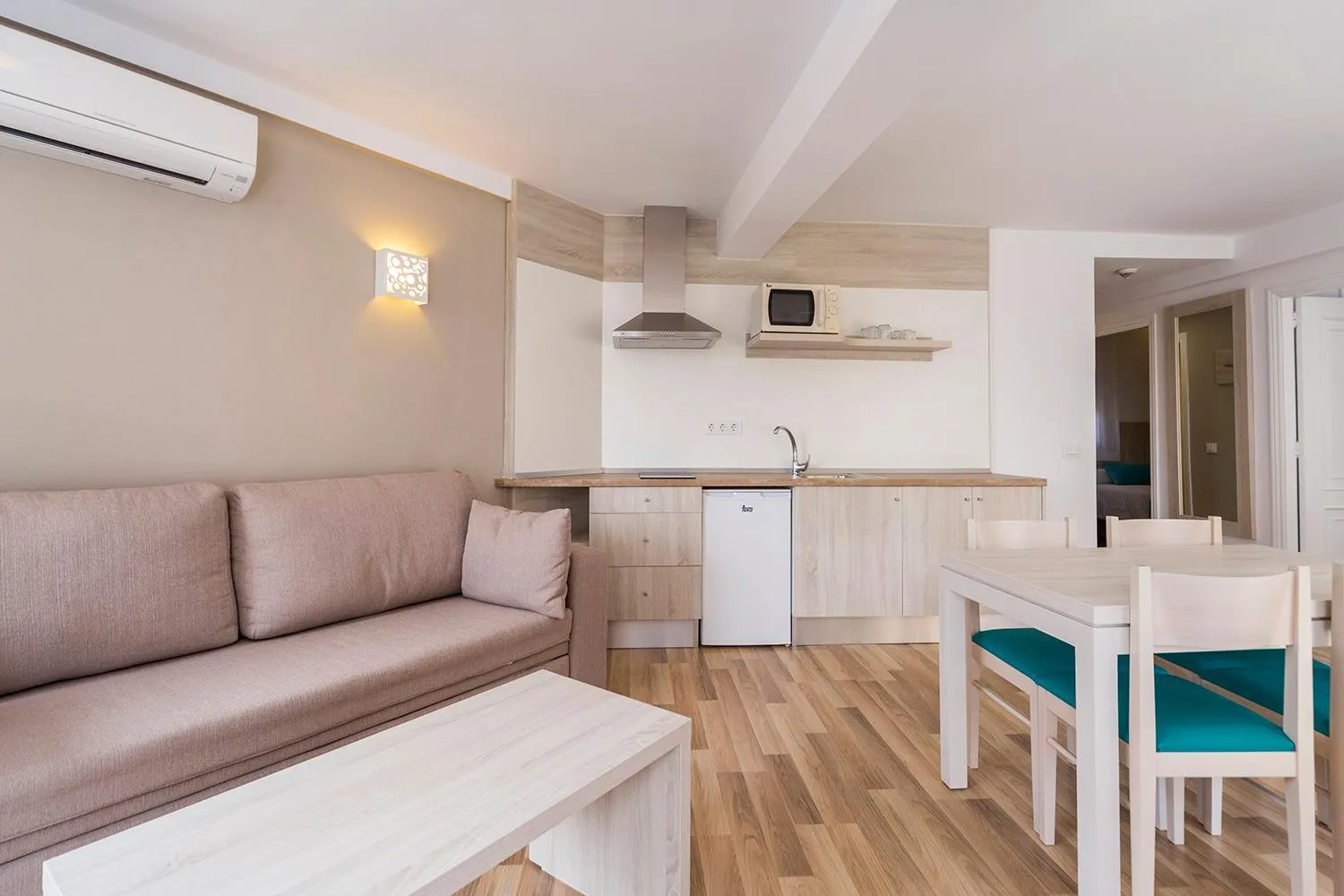 Kitchen or kitchenette in Comitas Floramar