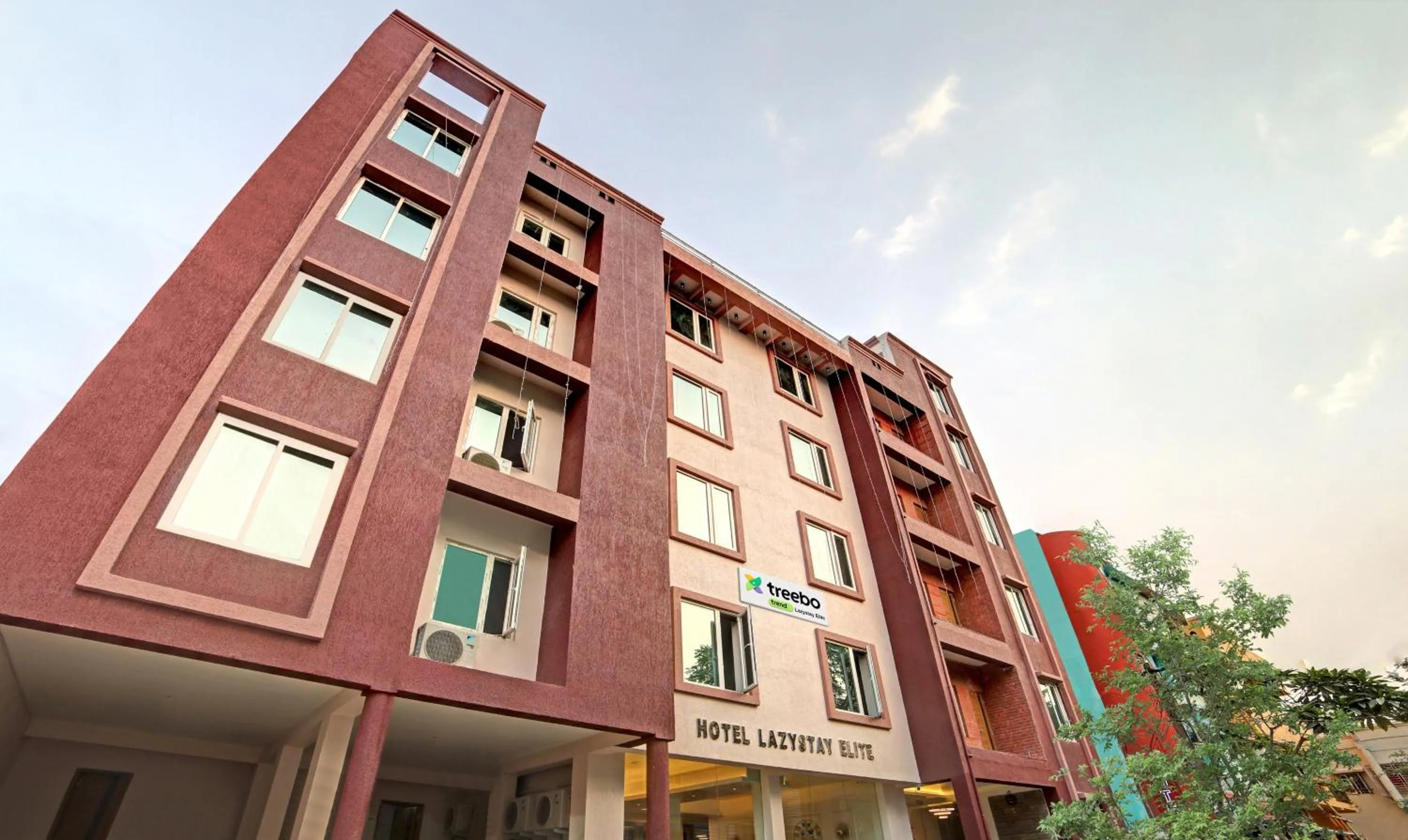 Property building in Treebo Lazystay Elite