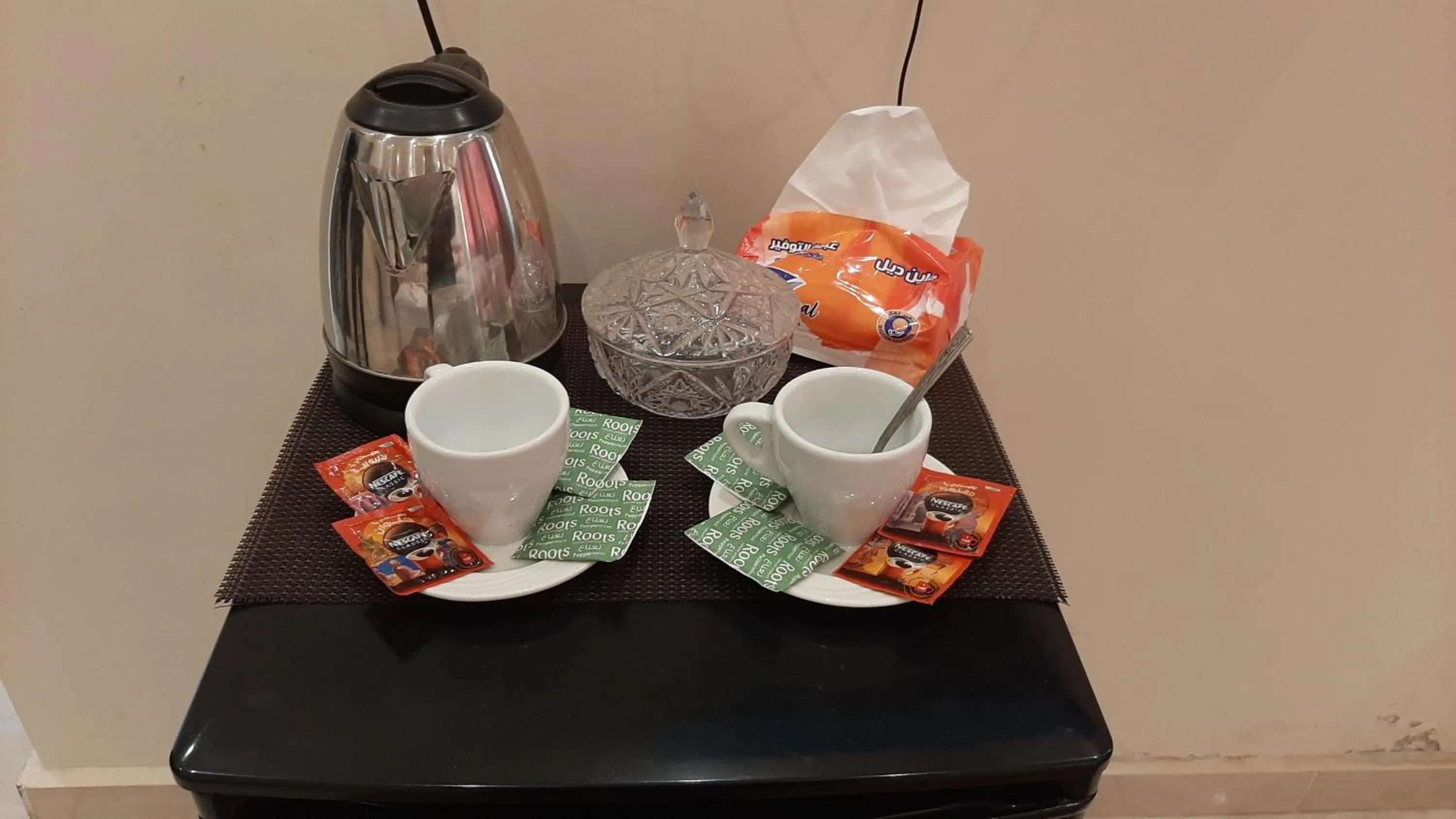 Coffee/tea facilities in Zeina pyramids view