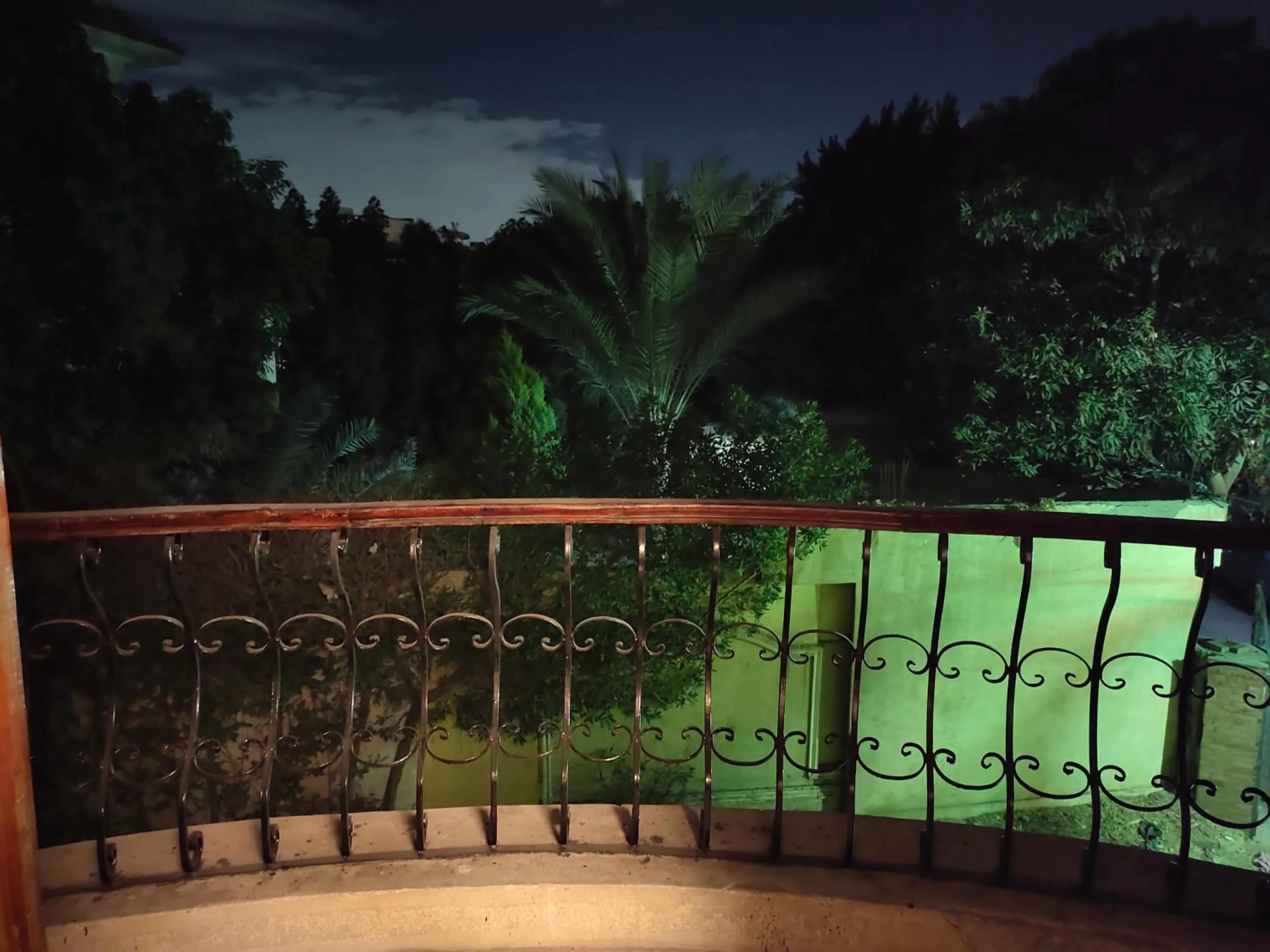 Night in Zeina pyramids view