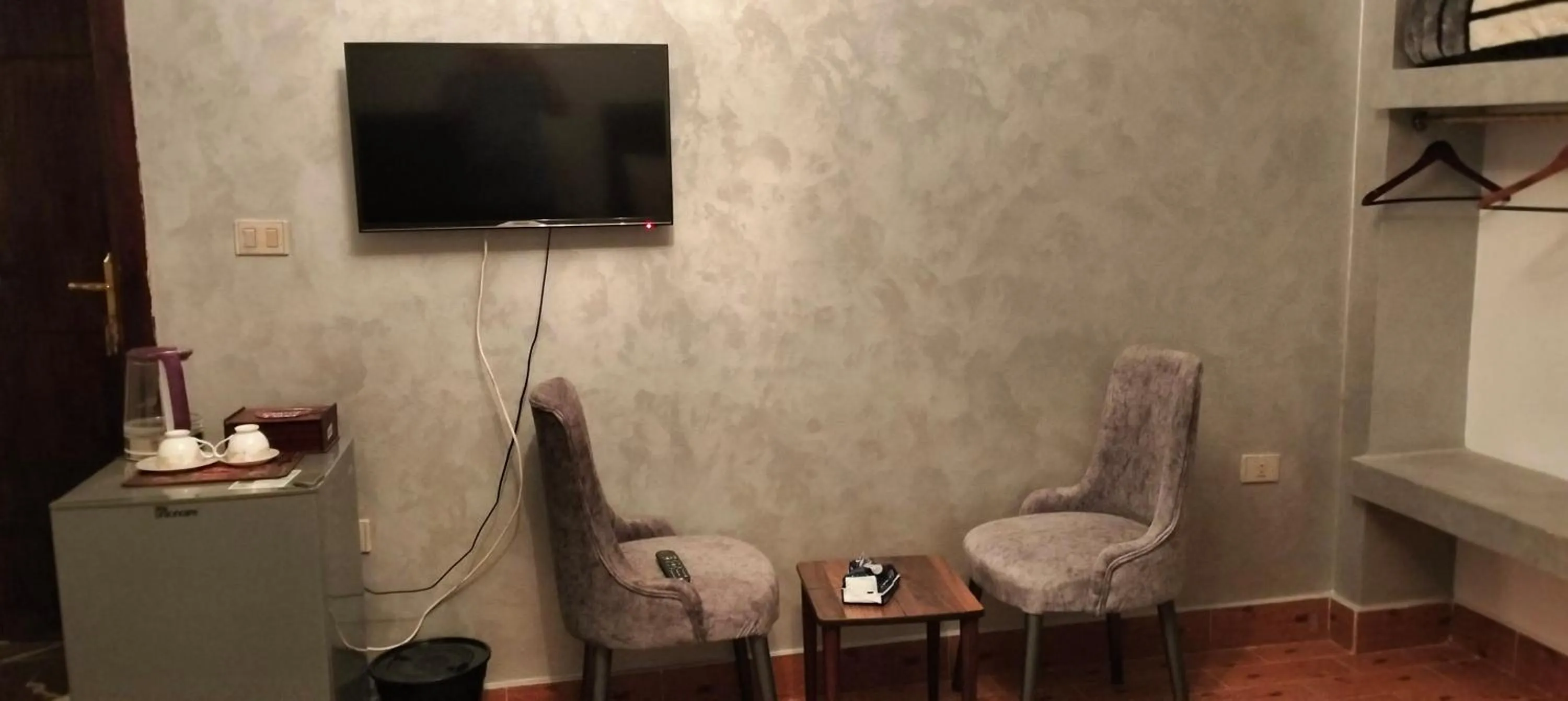 TV and multimedia in Zeina pyramids view