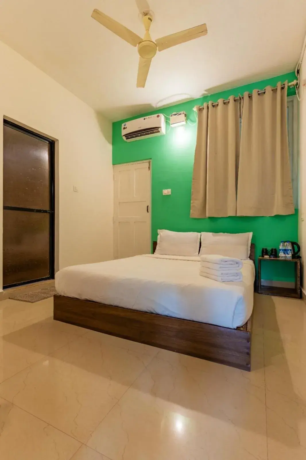 Classic Room with Sitout in Woodpegger By The Beach, Mandrem Classic Room with Sitout in Woodpegger By The Beach, Mandrem