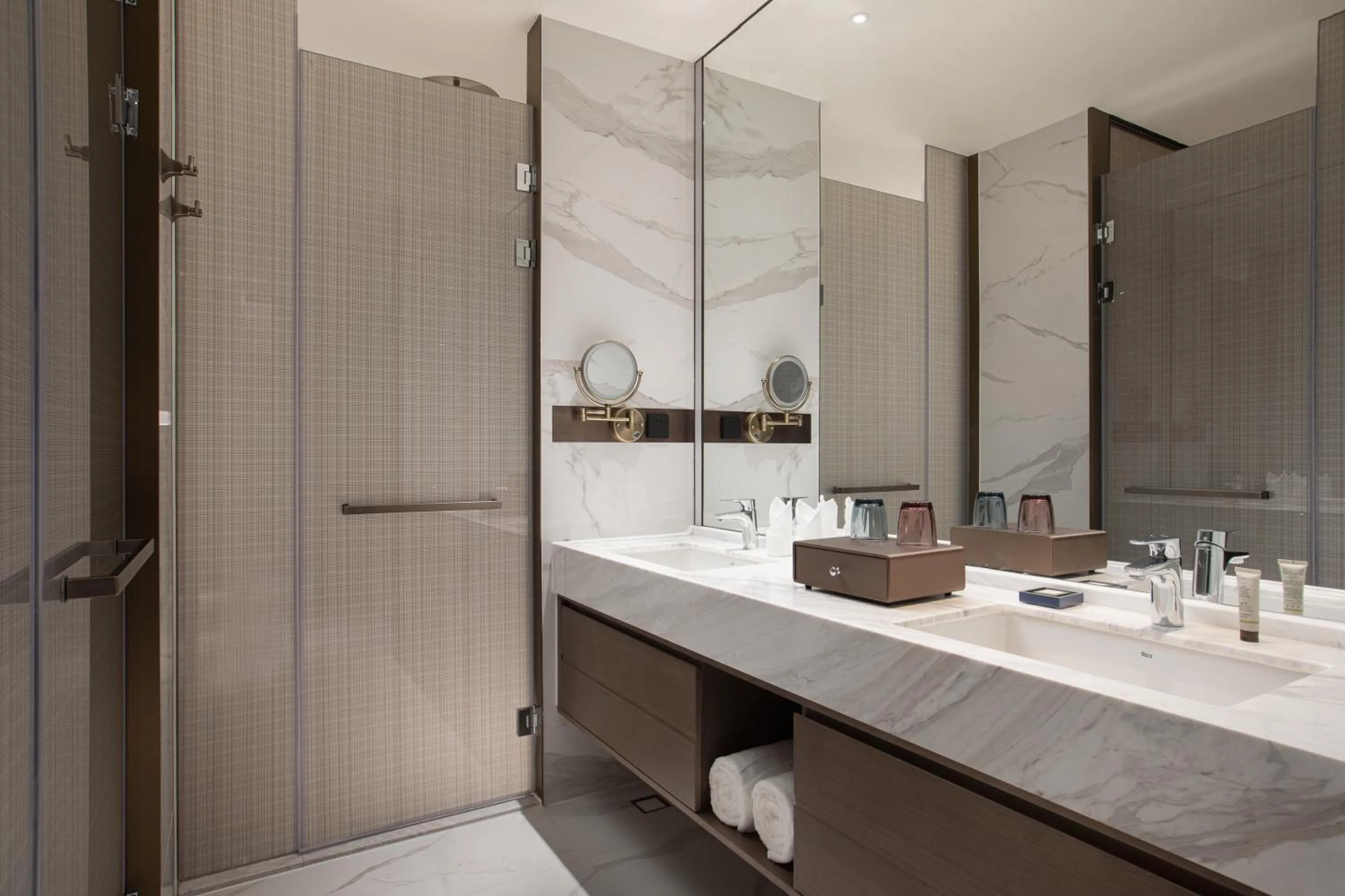 Photo of the whole room in La Quinta by Wyndham Shanxi Xiaohe Xincheng