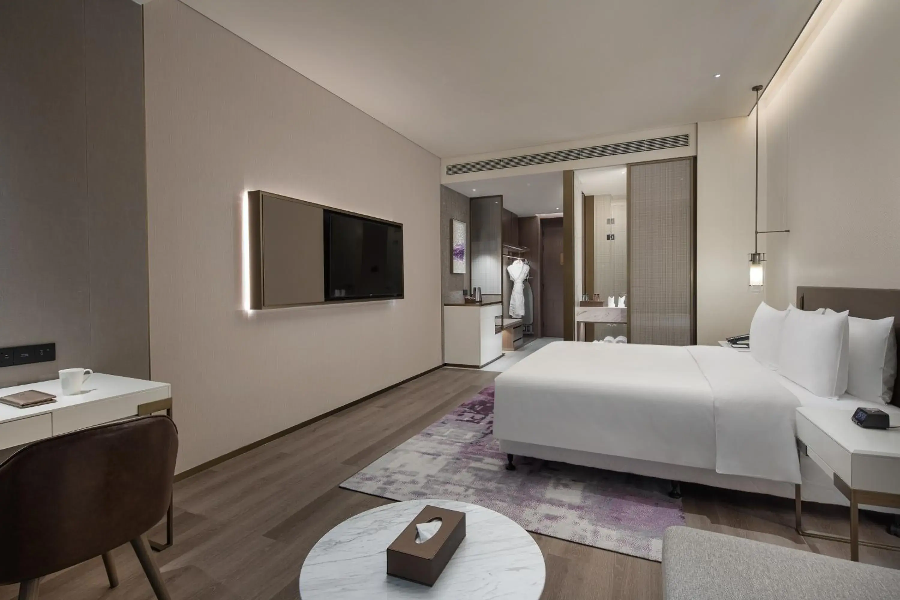 Deluxe King Room - Non Smoking in La Quinta by Wyndham Shanxi Xiaohe Xincheng Deluxe King Room - Non Smoking in La Quinta by Wyndham Shanxi Xiaohe Xincheng