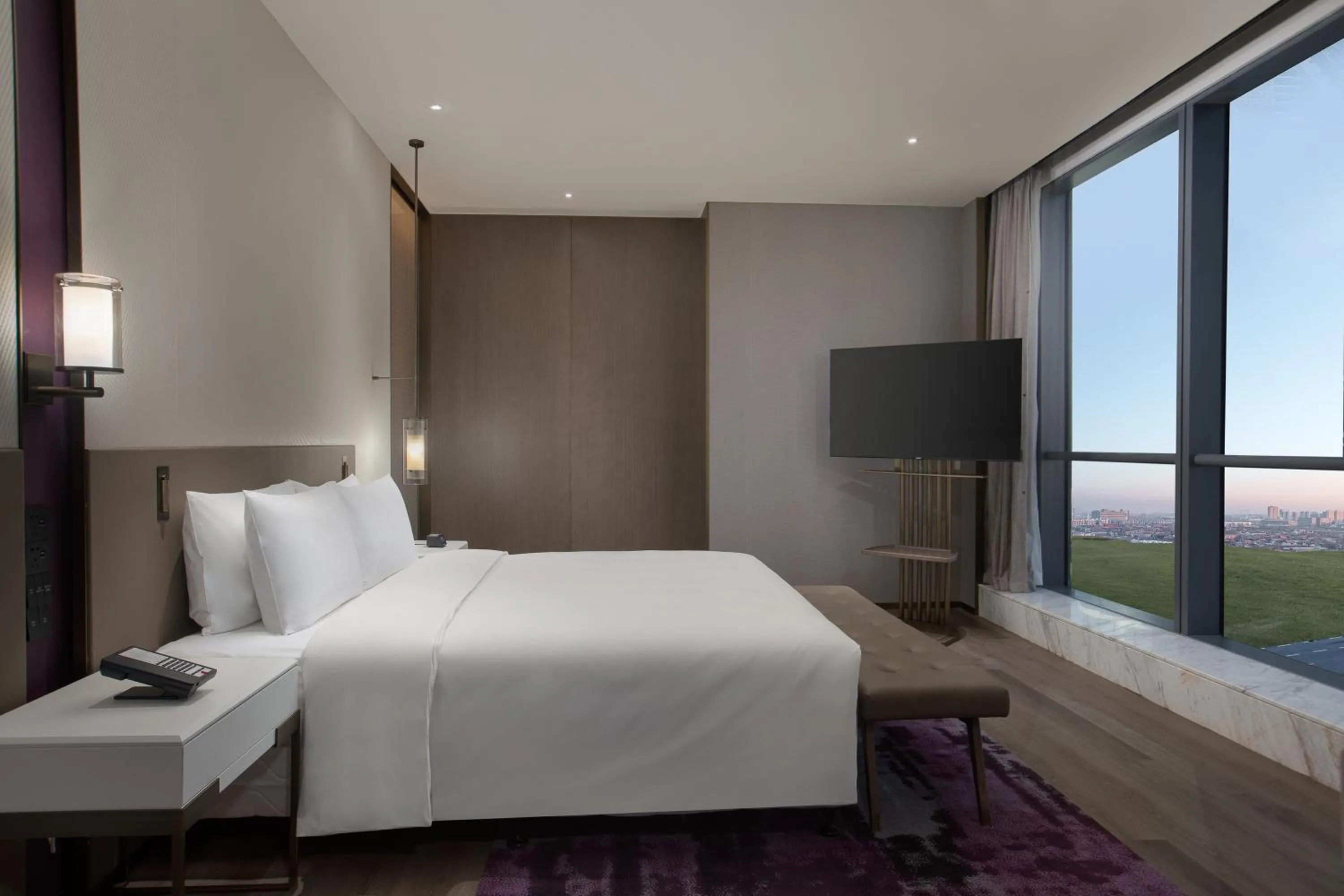 Photo of the whole room, Bed in La Quinta by Wyndham Shanxi Xiaohe Xincheng