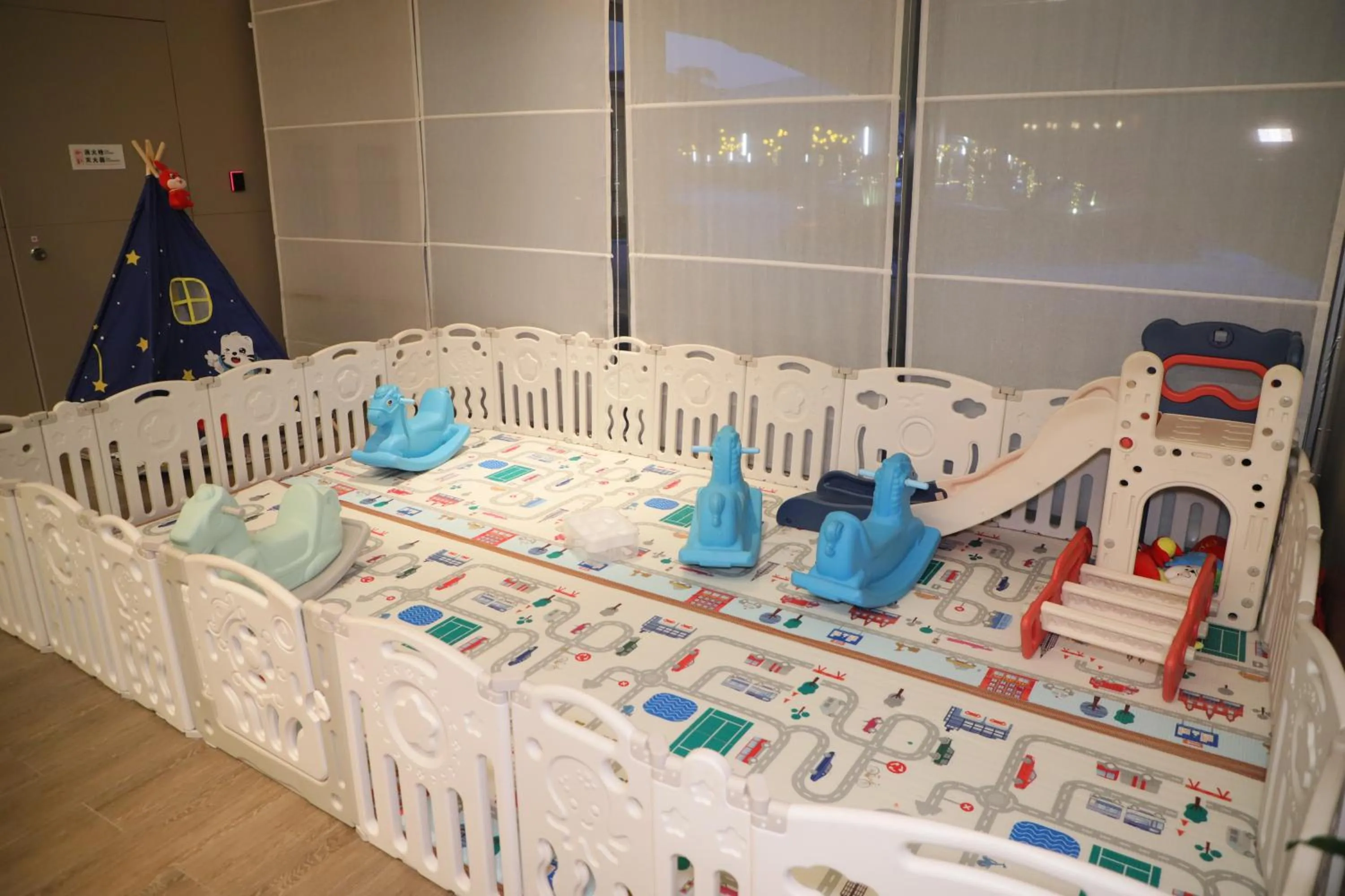 Restaurant/places to eat in La Quinta by Wyndham Shanxi Xiaohe Xincheng