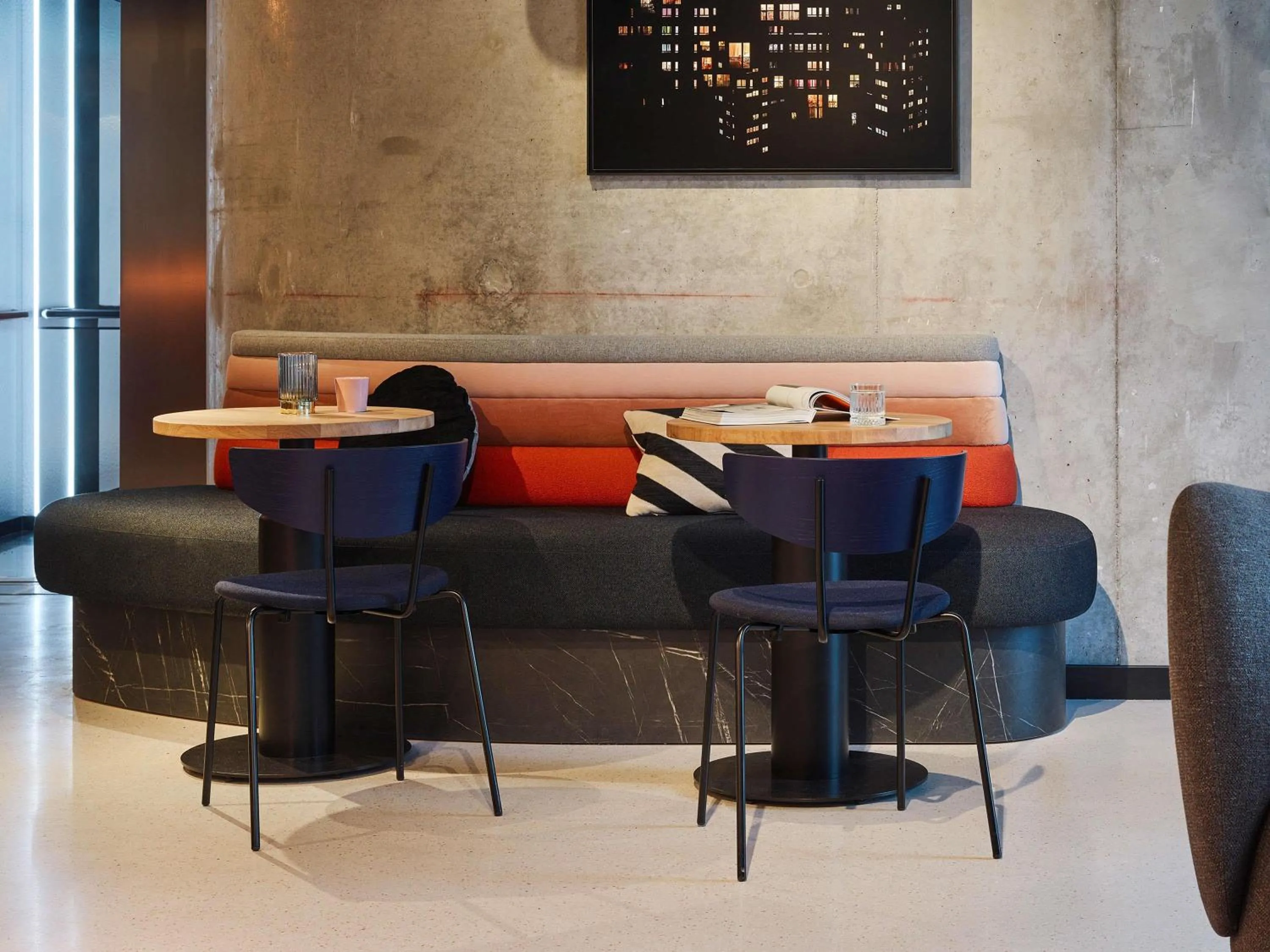 Lounge or bar in Tribe Paris Saint Ouen