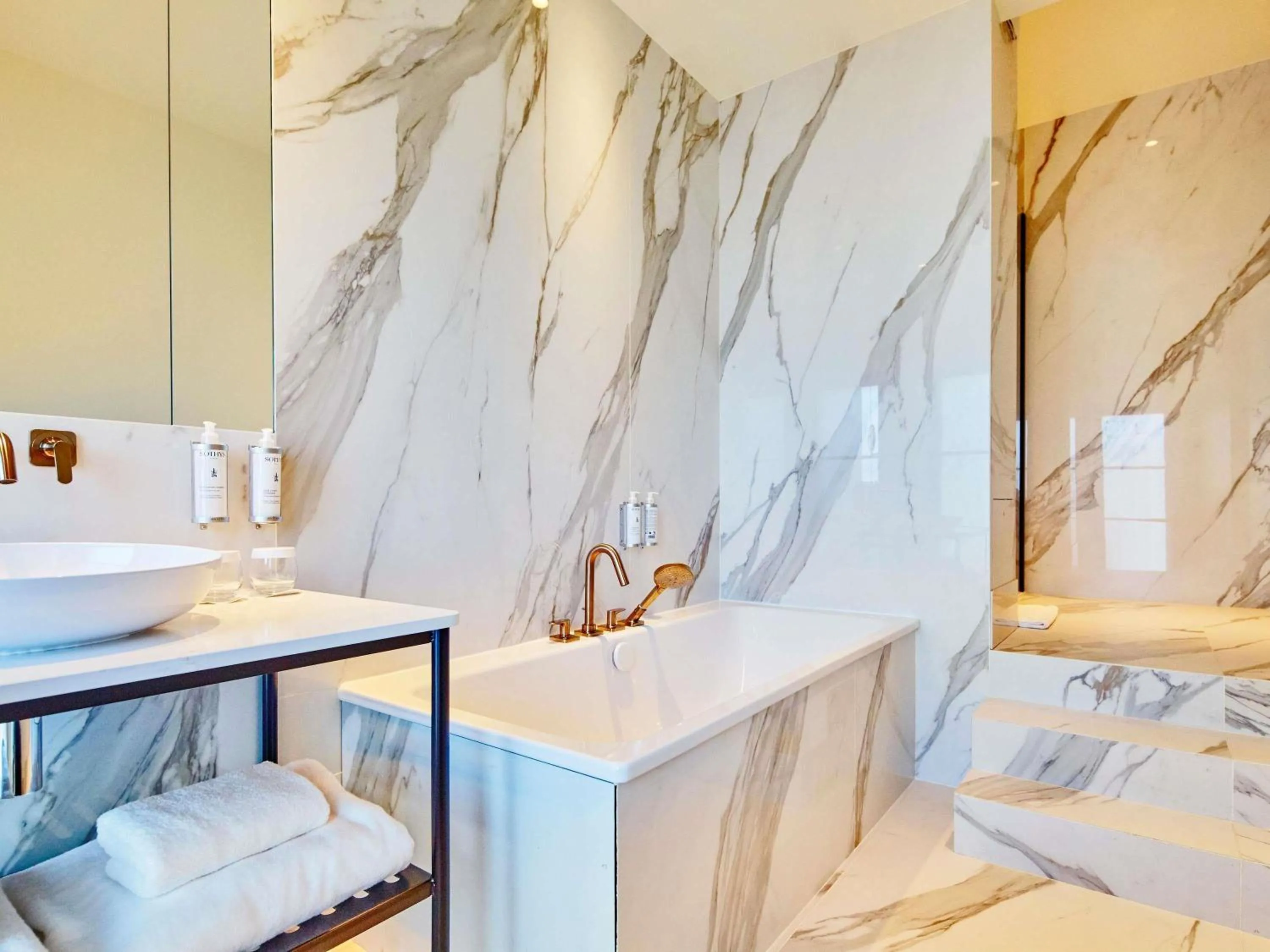 Bedroom in La Licorne Hotel & Spa Troyes - MGallery Collection