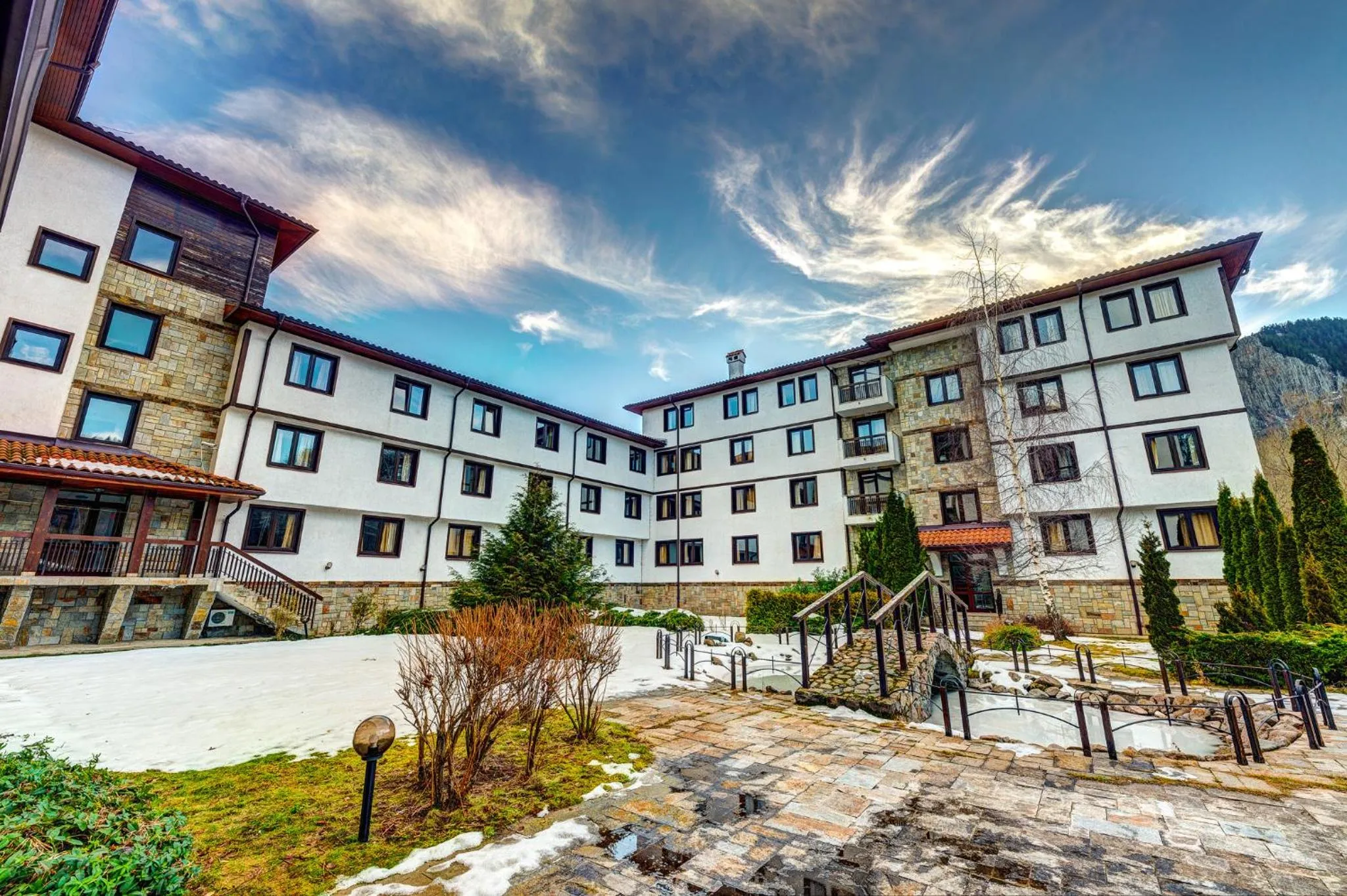 Property building in Complex Silver Hills