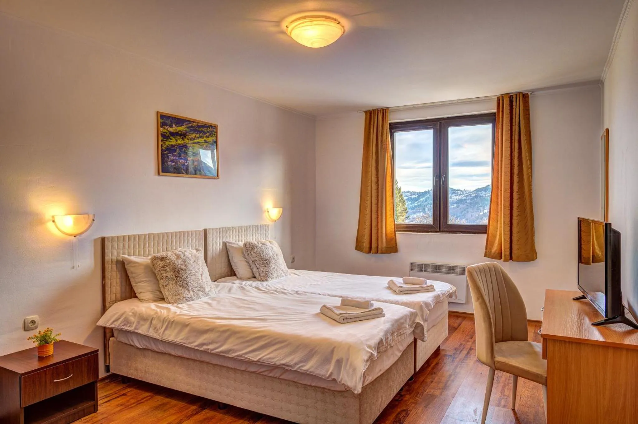 Bed in Complex Silver Hills