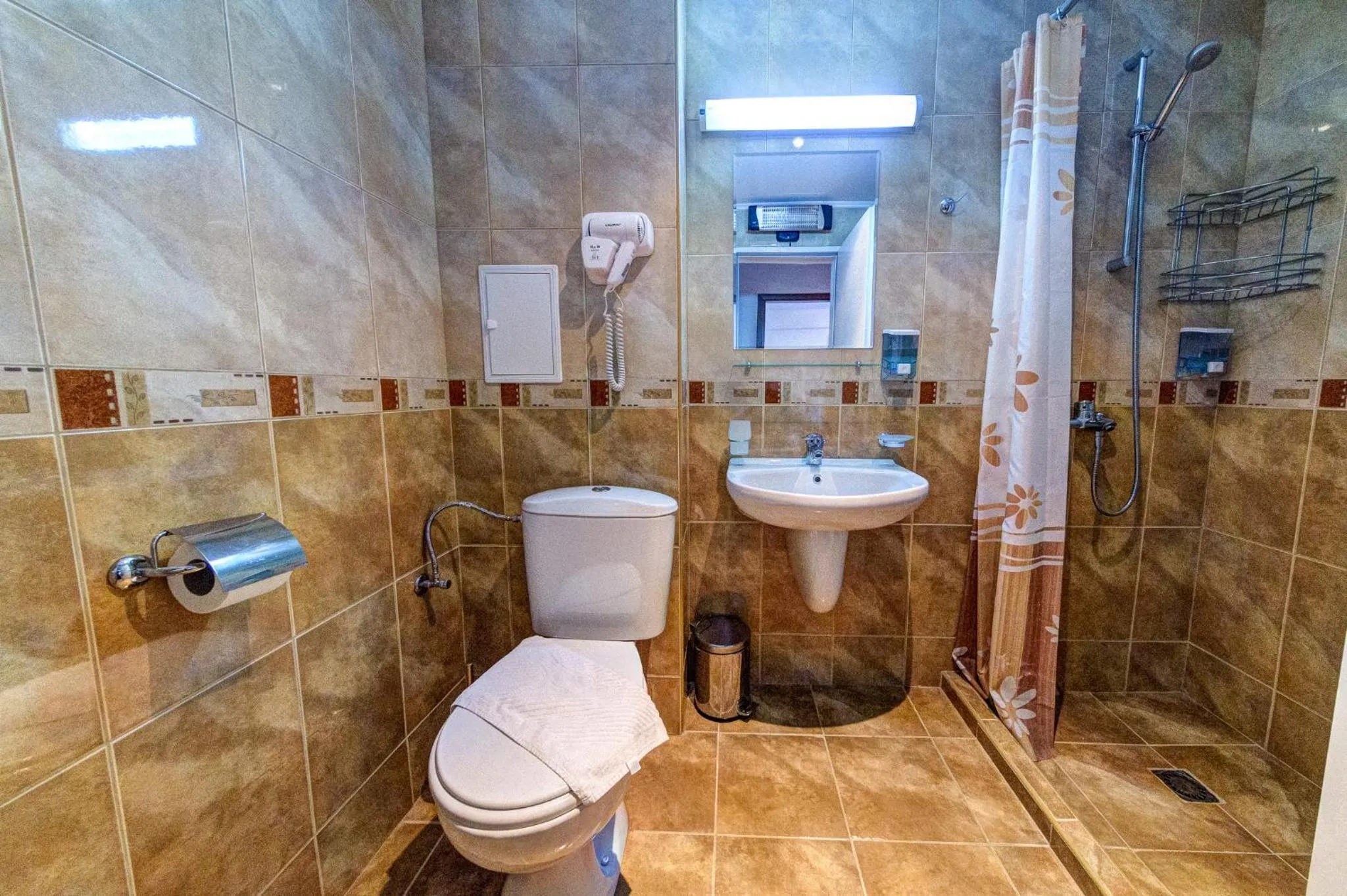 Shower in Complex Silver Hills