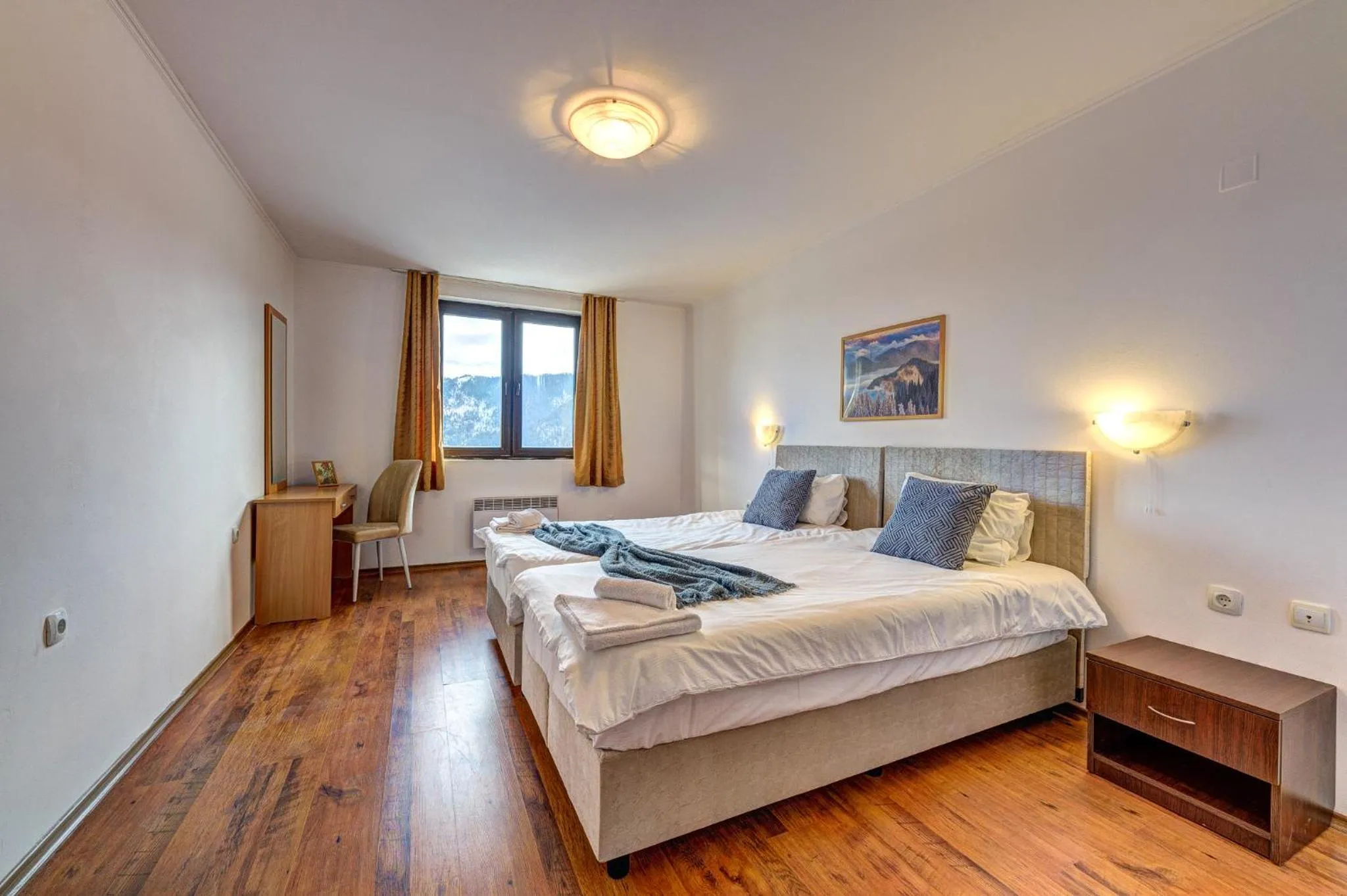 Bed in Complex Silver Hills