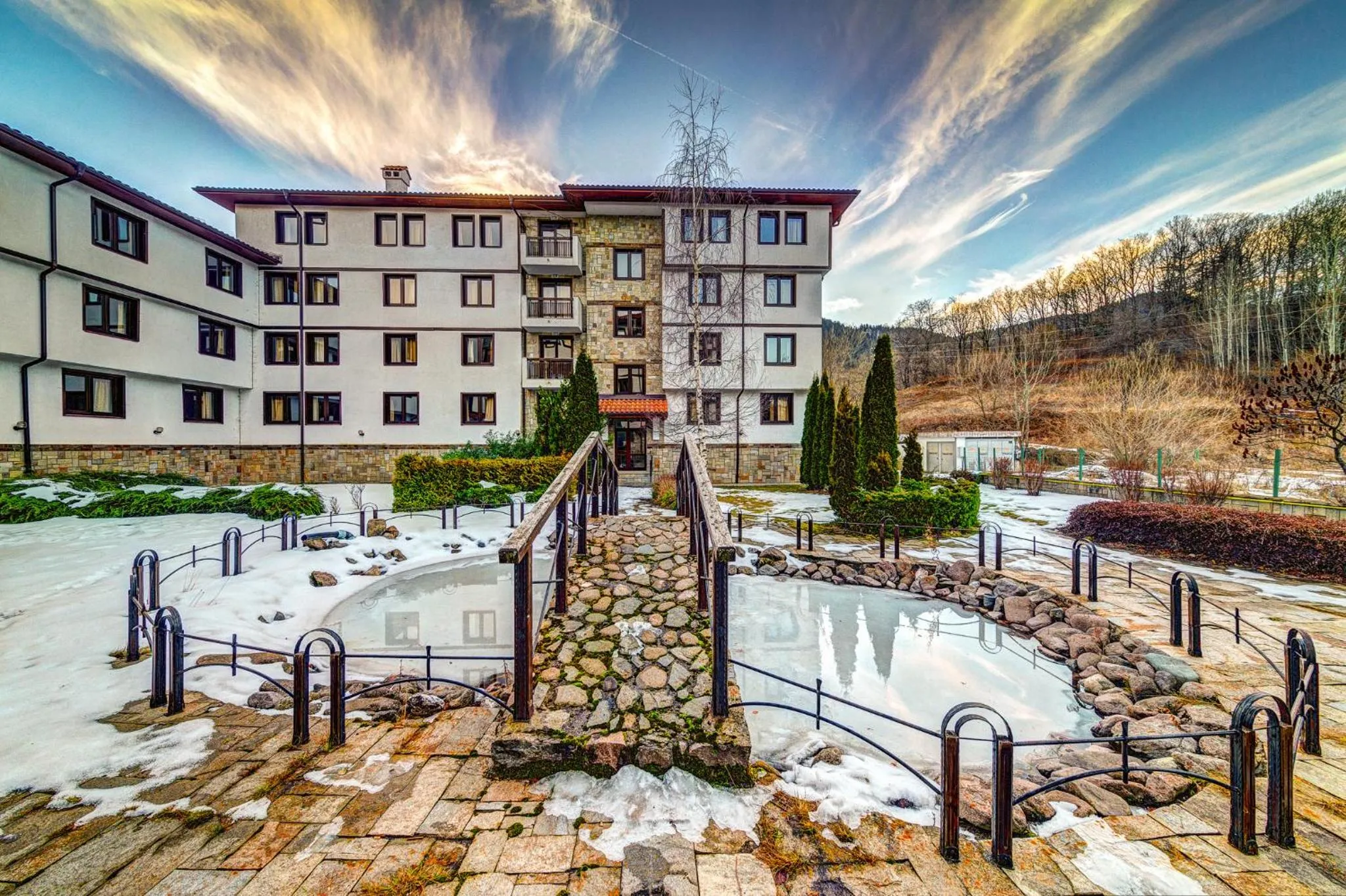 Property building in Complex Silver Hills