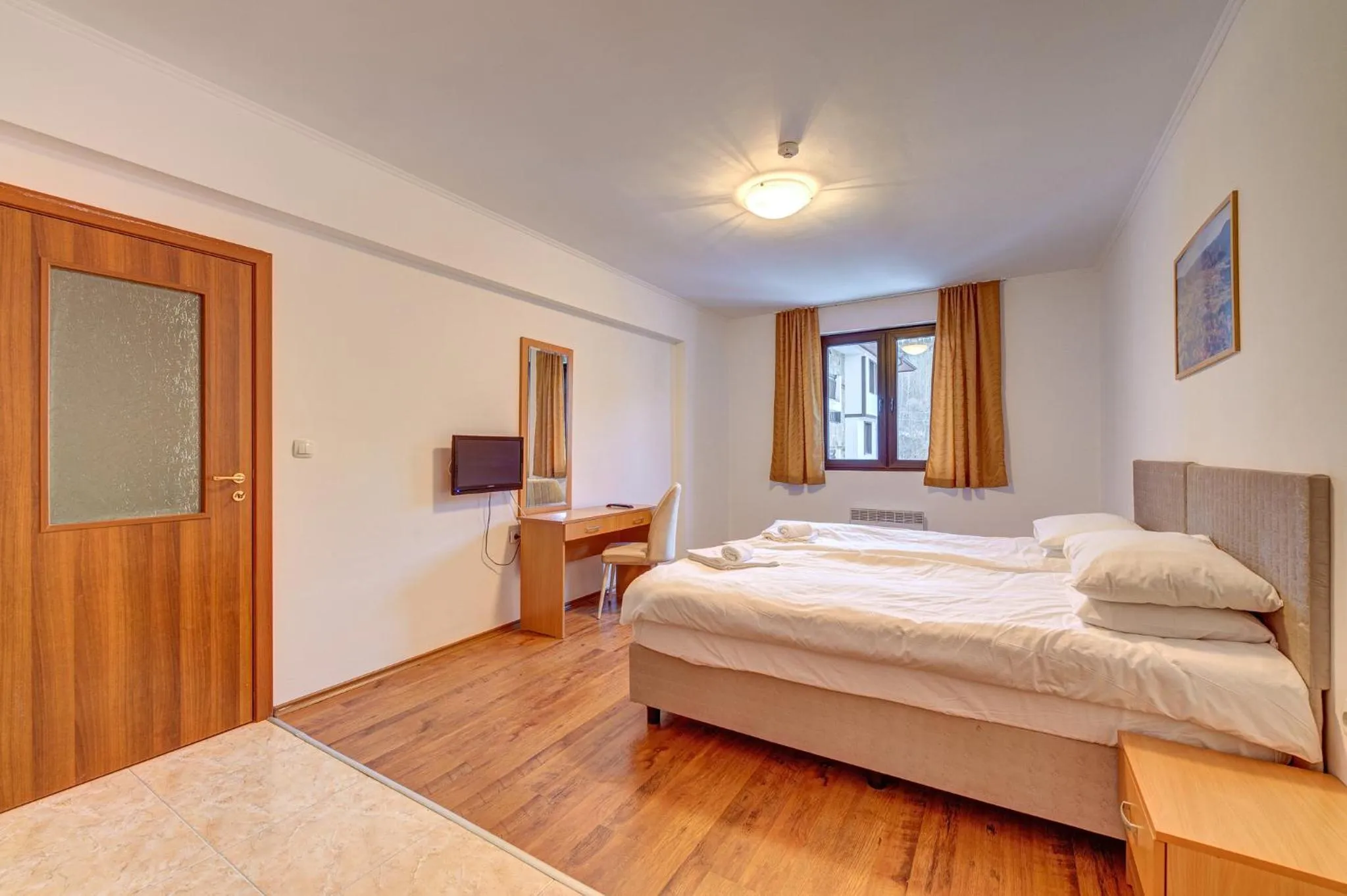 Bed in Complex Silver Hills