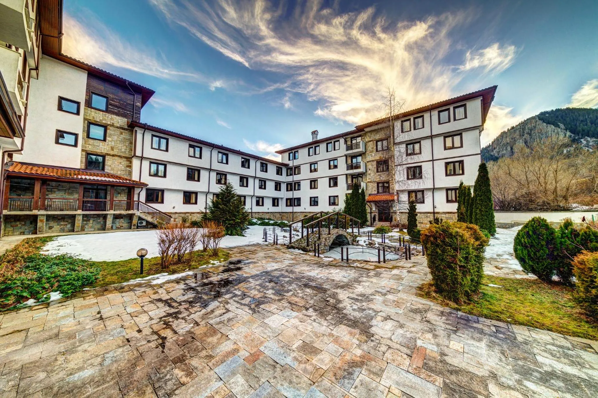 Property building in Complex Silver Hills