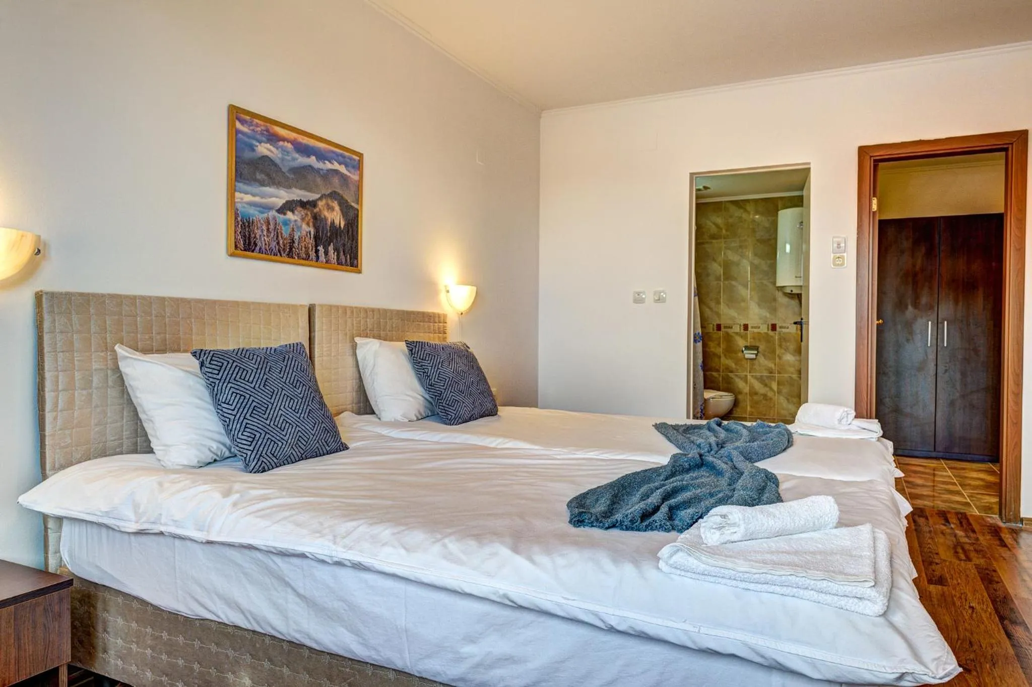 Bed in Complex Silver Hills