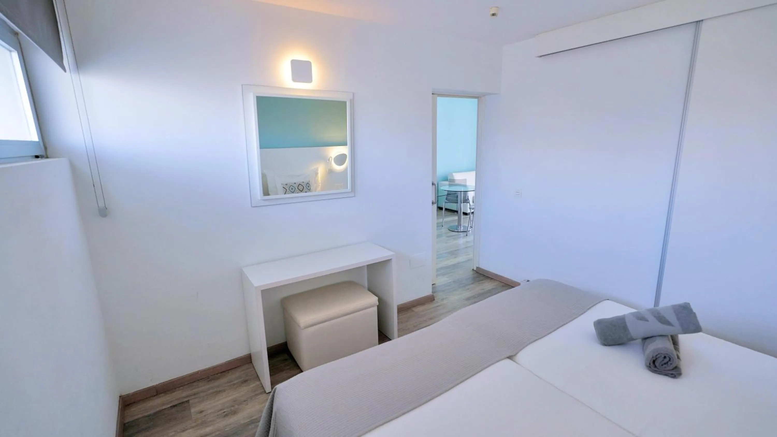 Photo of the whole room, Bed in Coral Ocean View - Adults Only