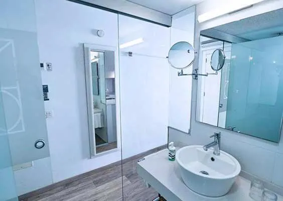 Bathroom in Coral Ocean View - Adults Only