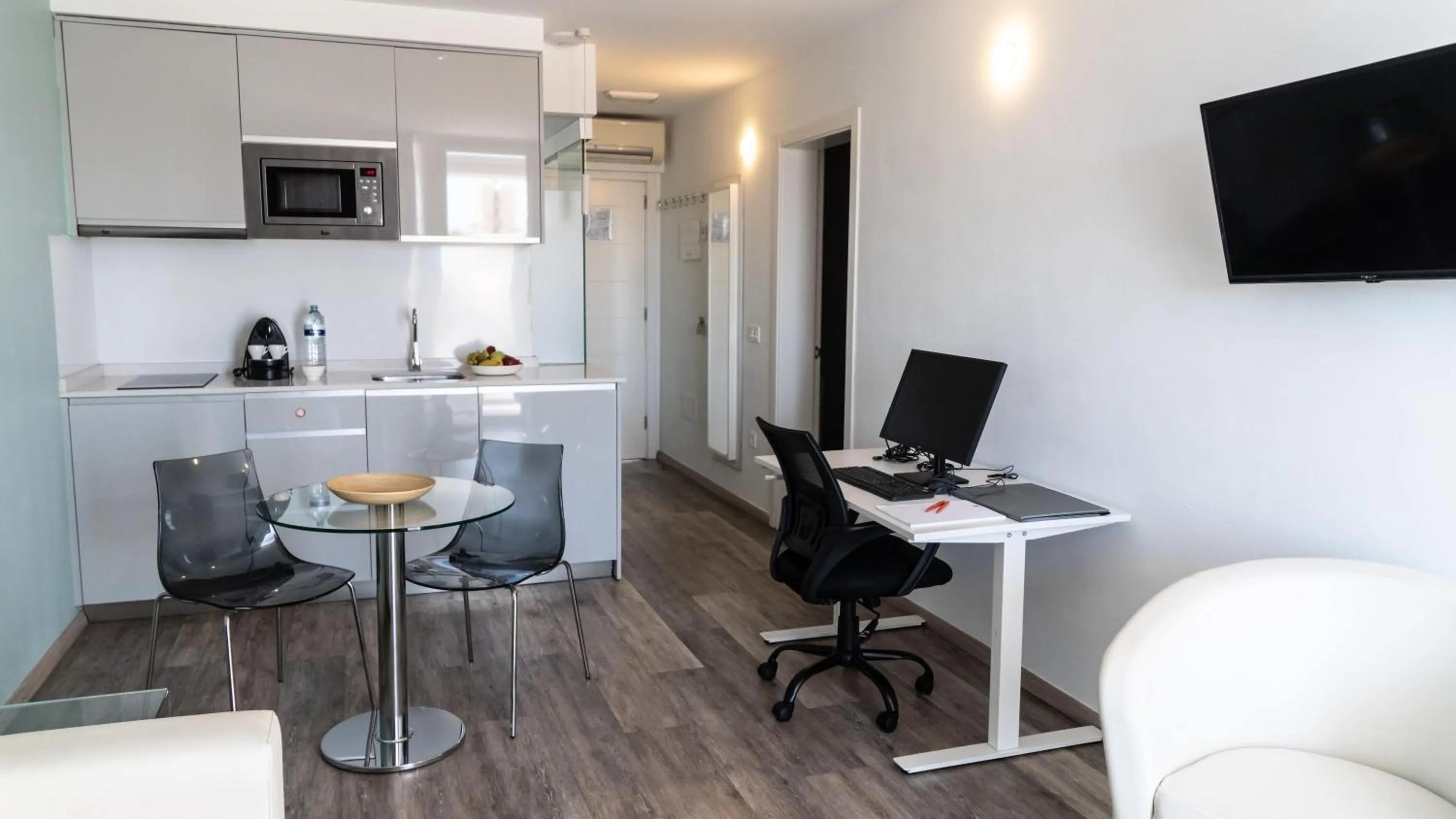 Photo of the whole room in Coral Ocean View - Adults Only