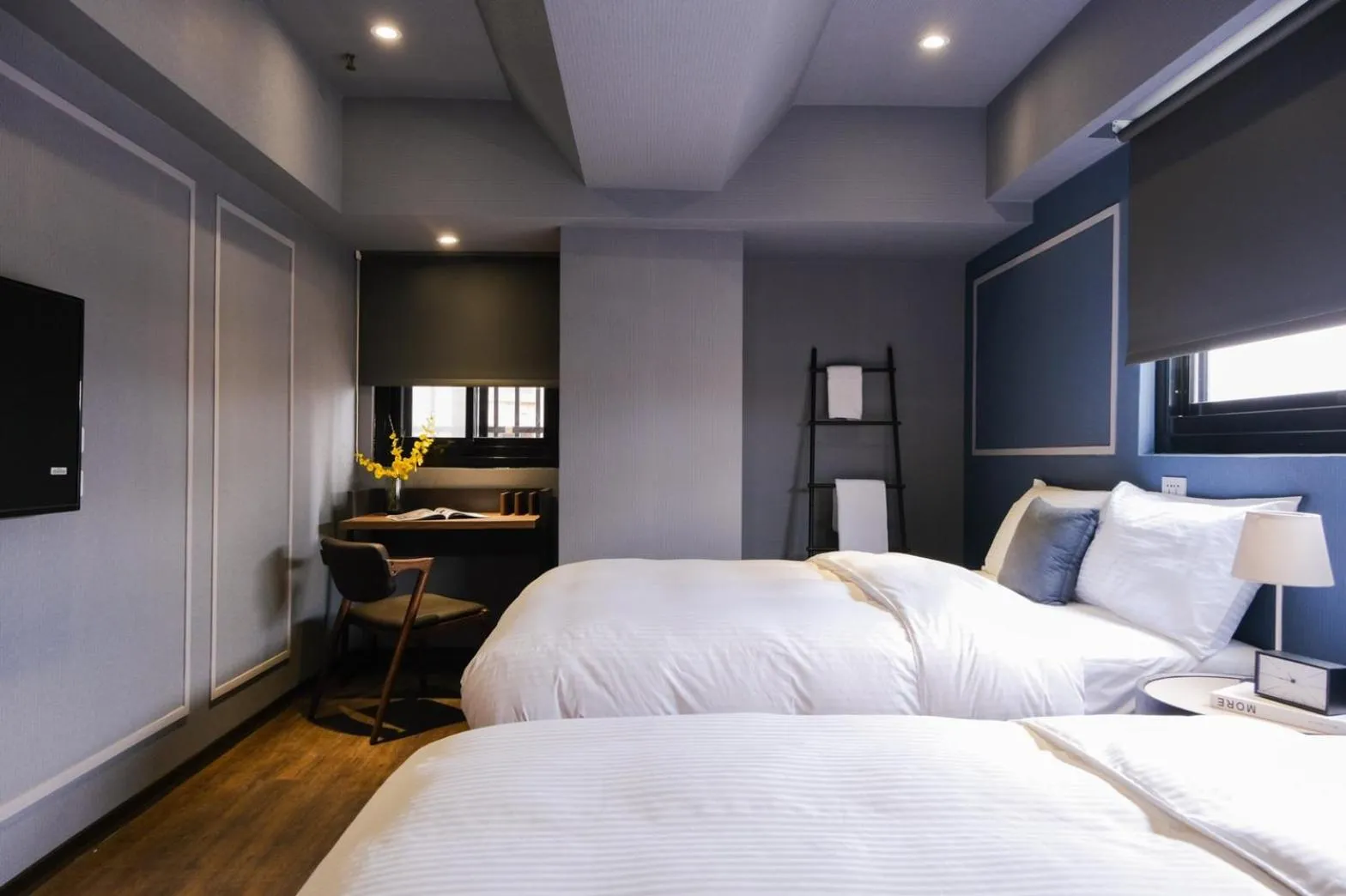 Bedroom, Bed in Giant Rich Hotel