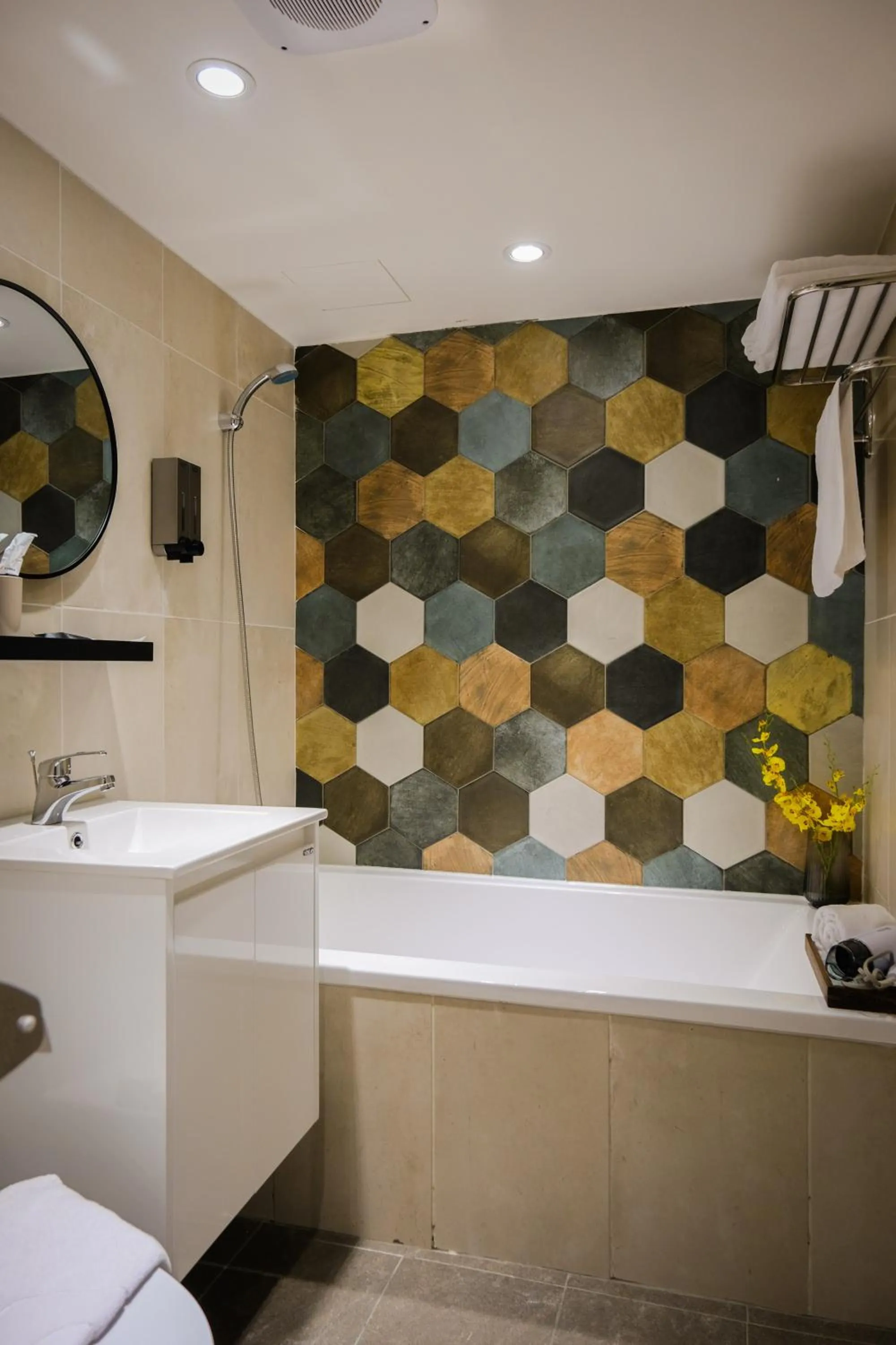 Bathroom in Giant Rich Hotel