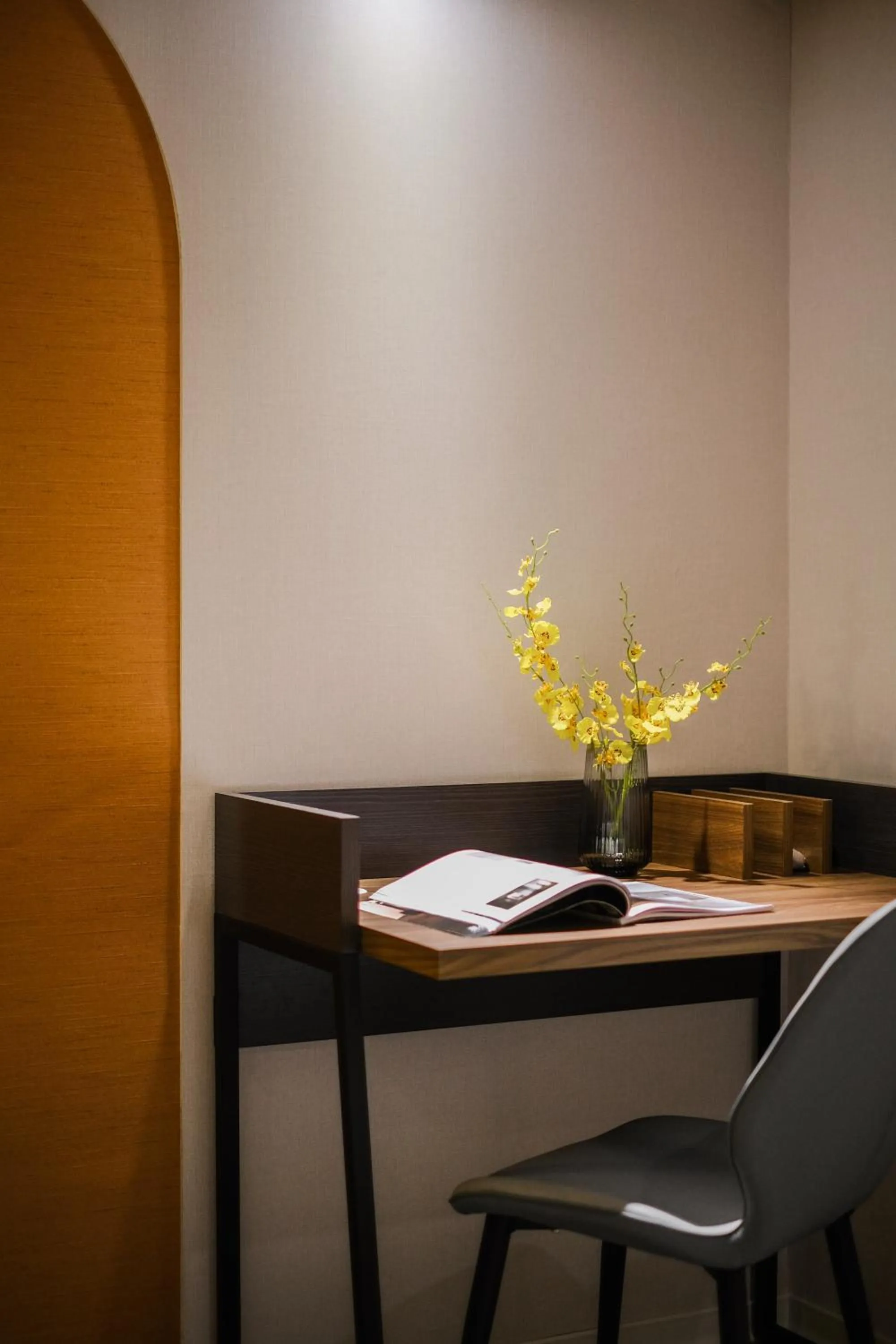 Seating area in Giant Rich Hotel