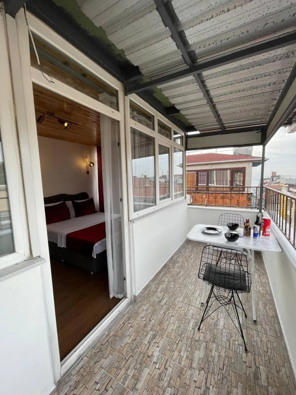 Day in PANORAMA CITY SUITE