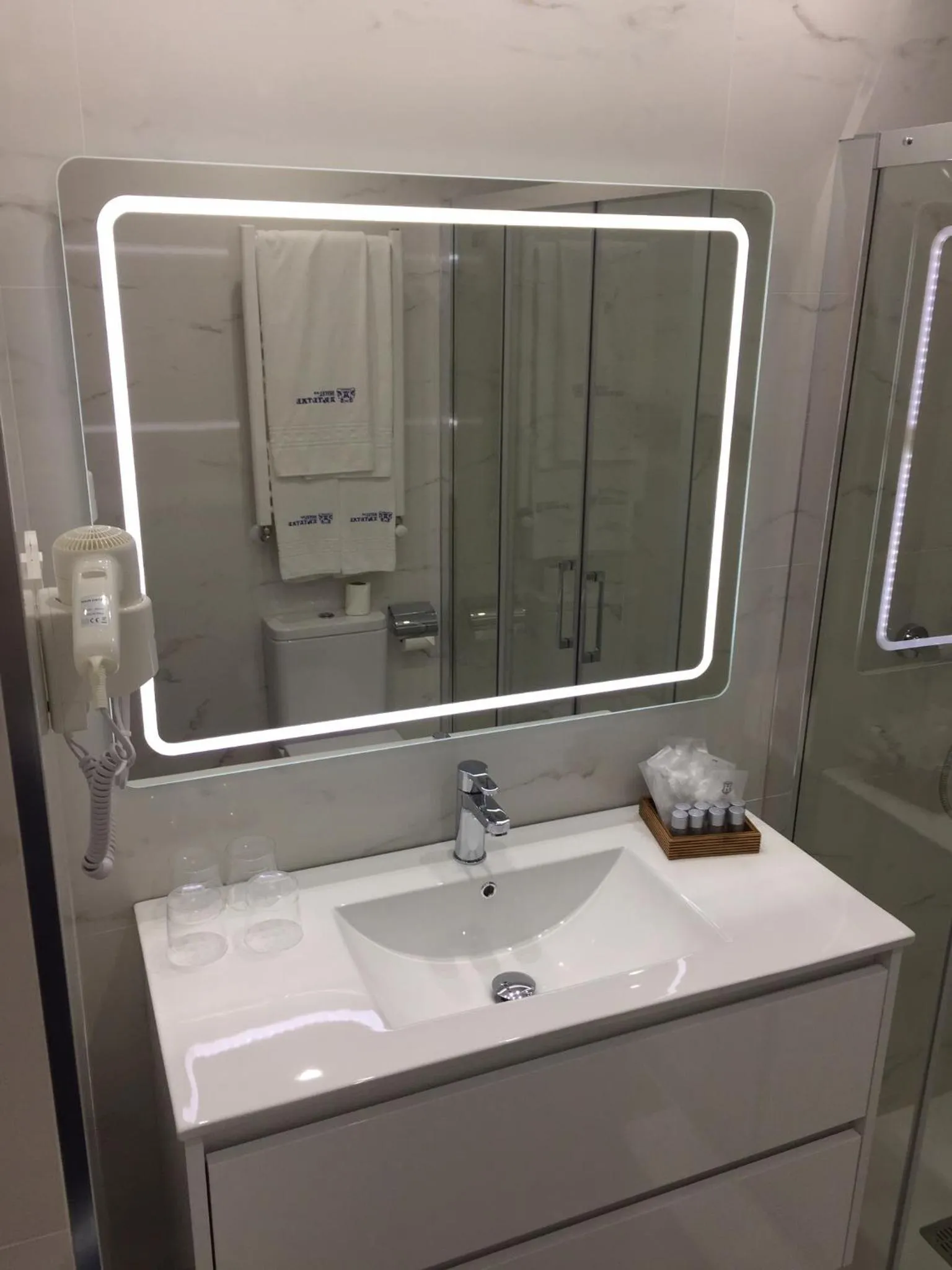 Bathroom in Hotel Artetxe