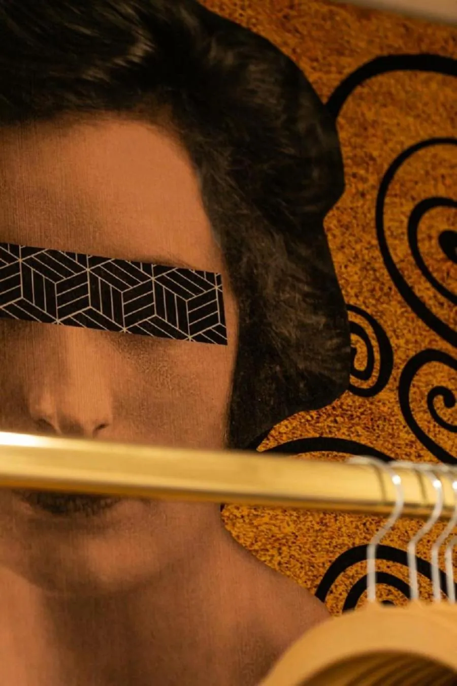 Decorative detail in Bhr Cavour 150