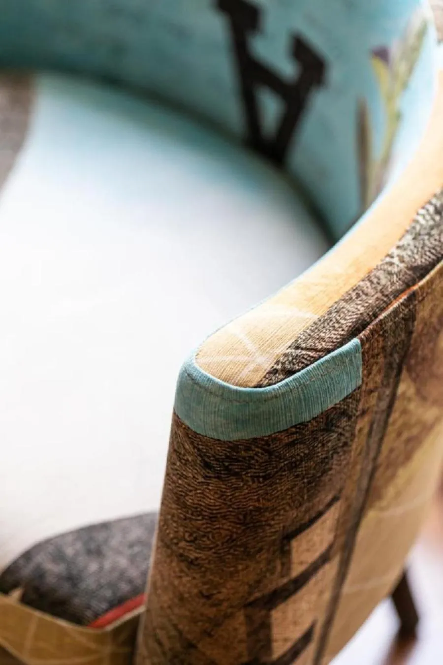 Decorative detail in Bhr Cavour 150