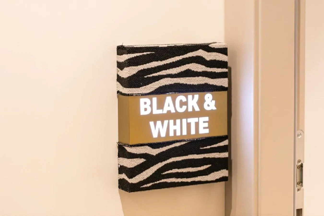 Text overlay in Bhr Cavour 150