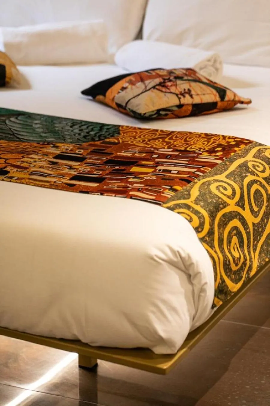 Bed in Bhr Cavour 150