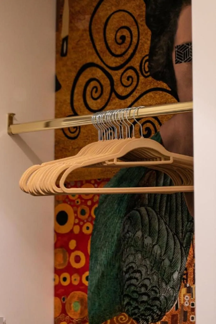 wardrobe in Bhr Cavour 150