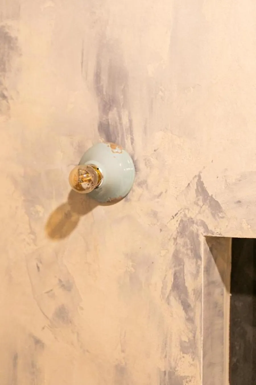 Decorative detail in Bhr Cavour 150