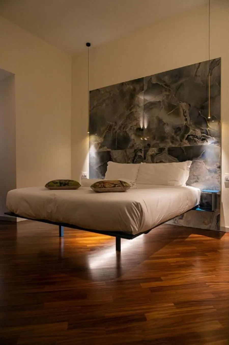 Bed in Bhr Cavour 150