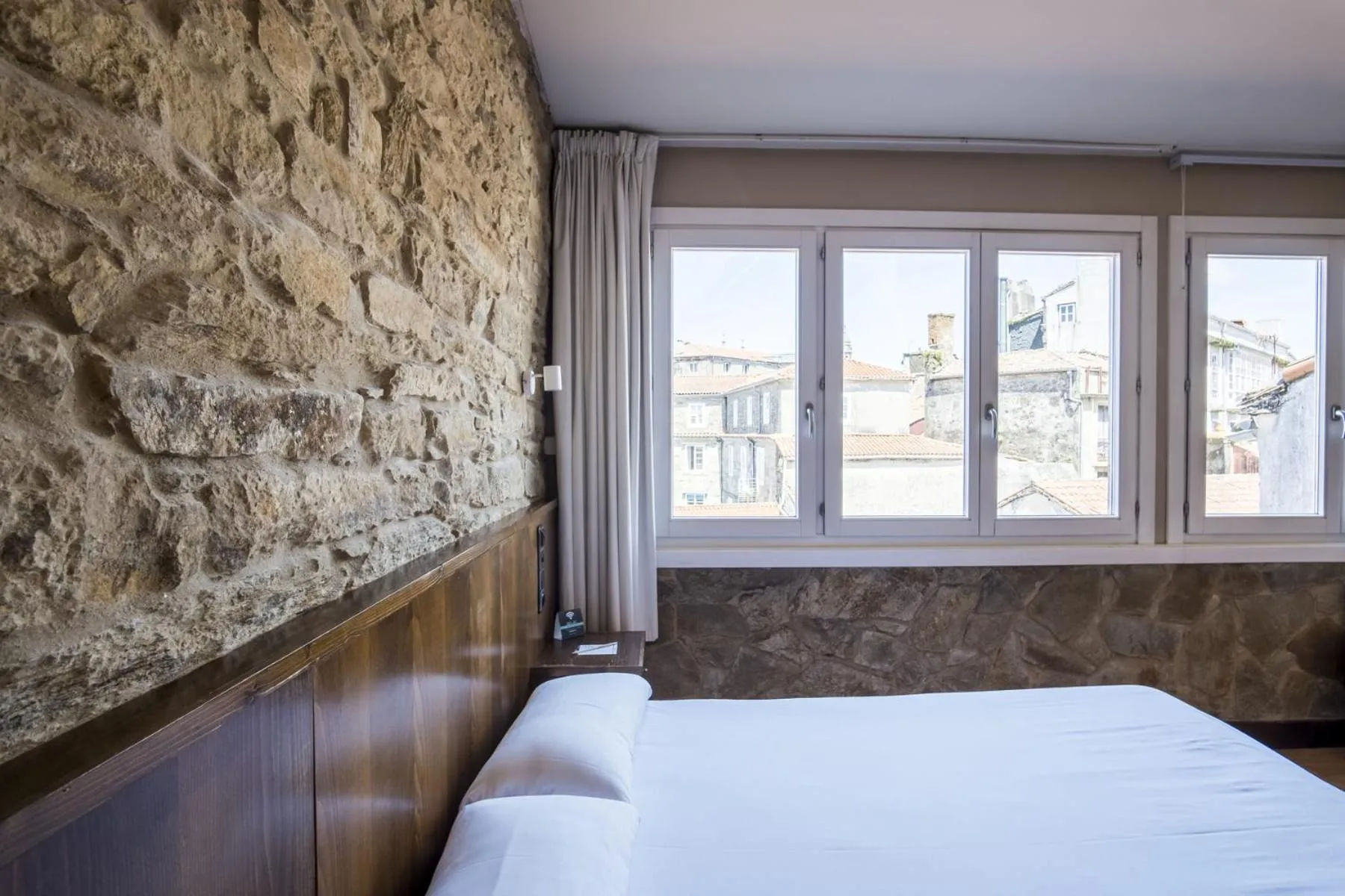 Bedroom, Bed in Hotel Alda Avenida