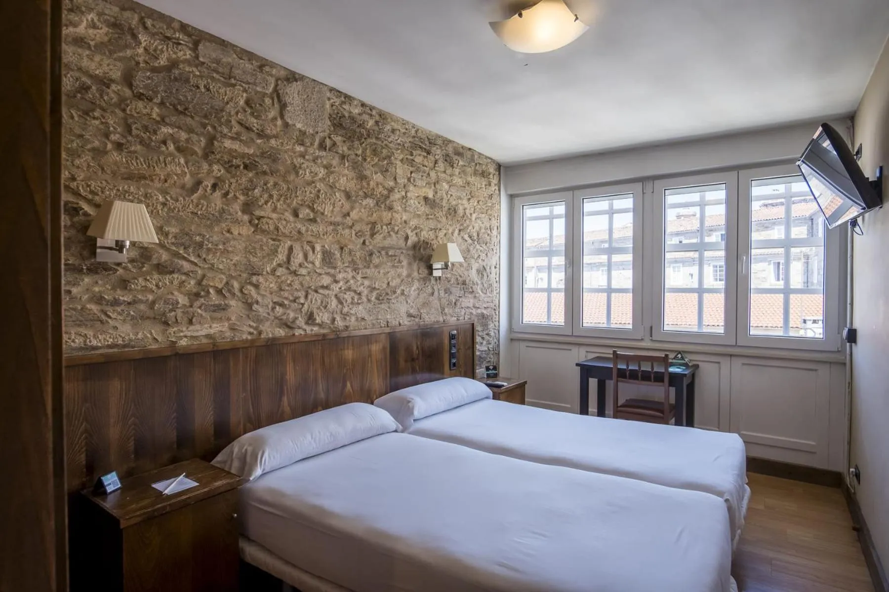 Bedroom, Bed in Hotel Alda Avenida