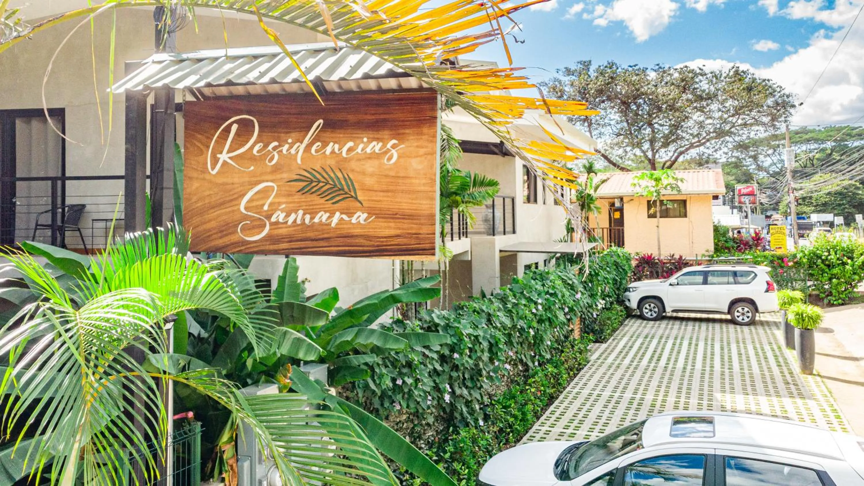 Logo/Certificate/Sign in Residencias Samara