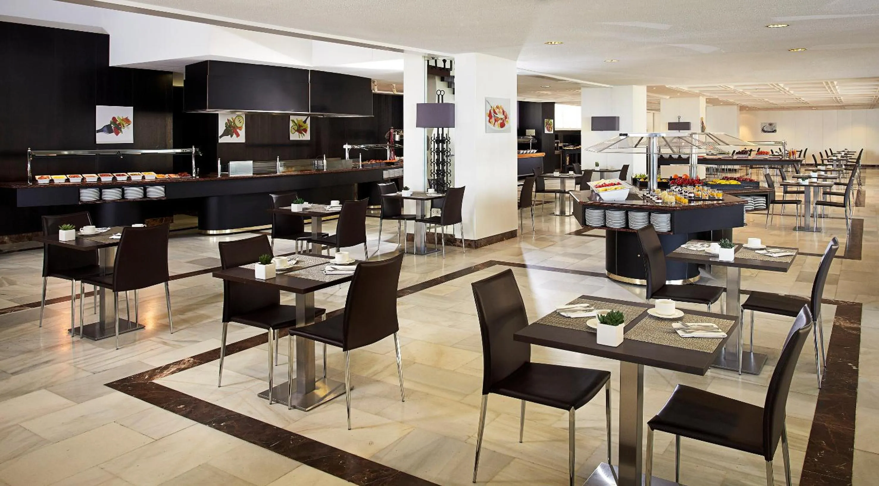 Restaurant/places to eat in Melia Costa del Sol