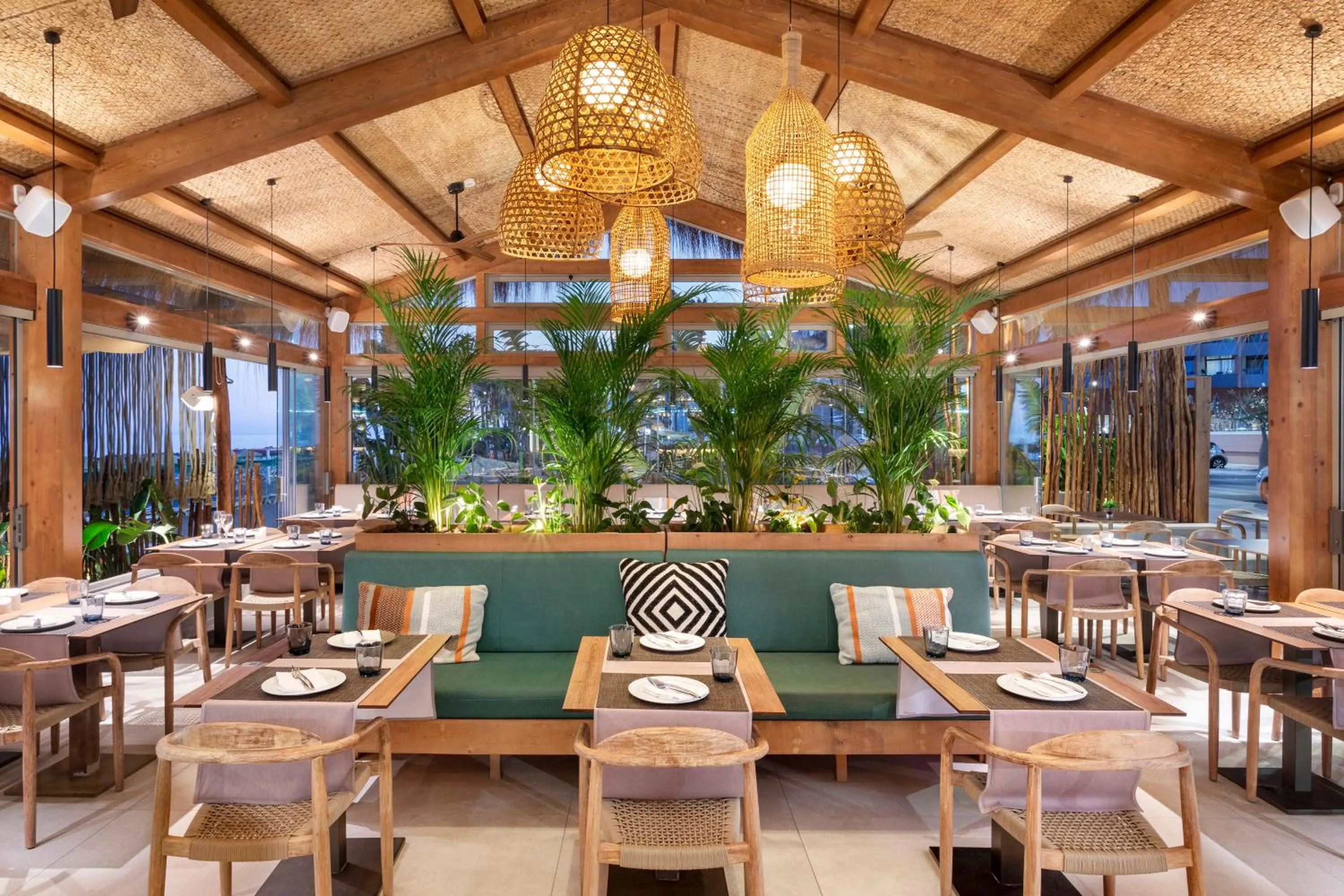 Restaurant/places to eat in Melia Costa del Sol