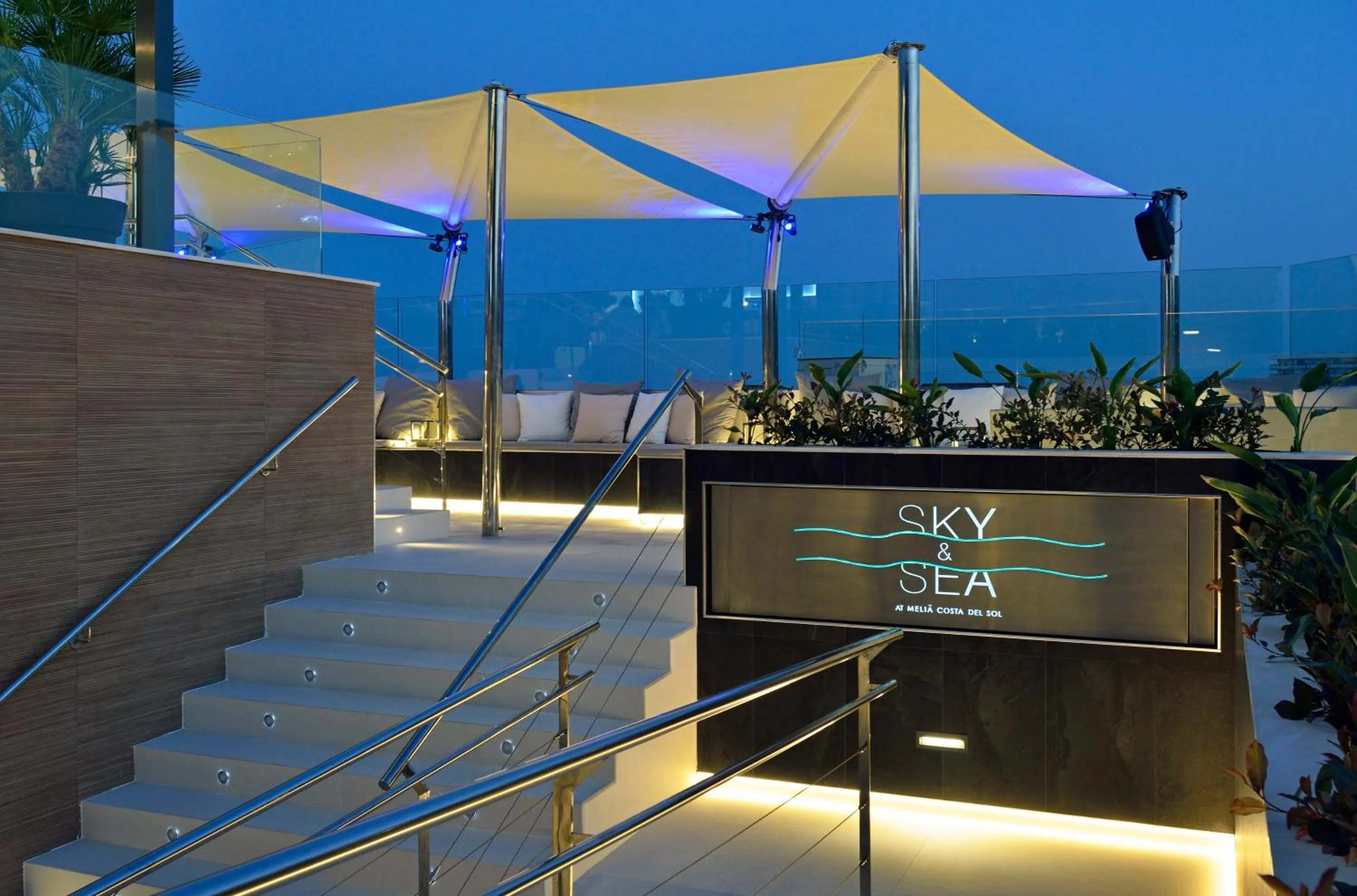 Lounge or bar in Melia Costa del Sol