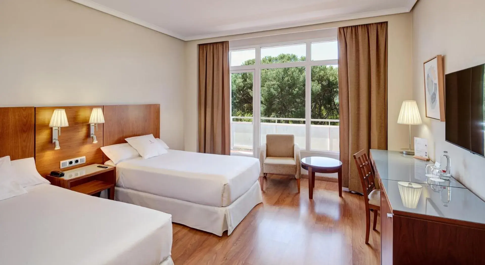 Twin Room in Sercotel Los Llanos Twin Room in Sercotel Los Llanos