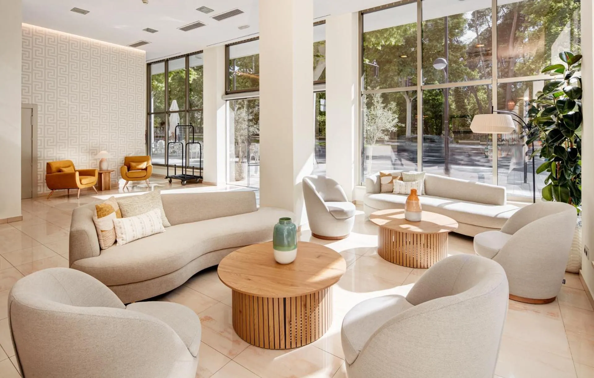 Lobby or reception in Sercotel Los Llanos