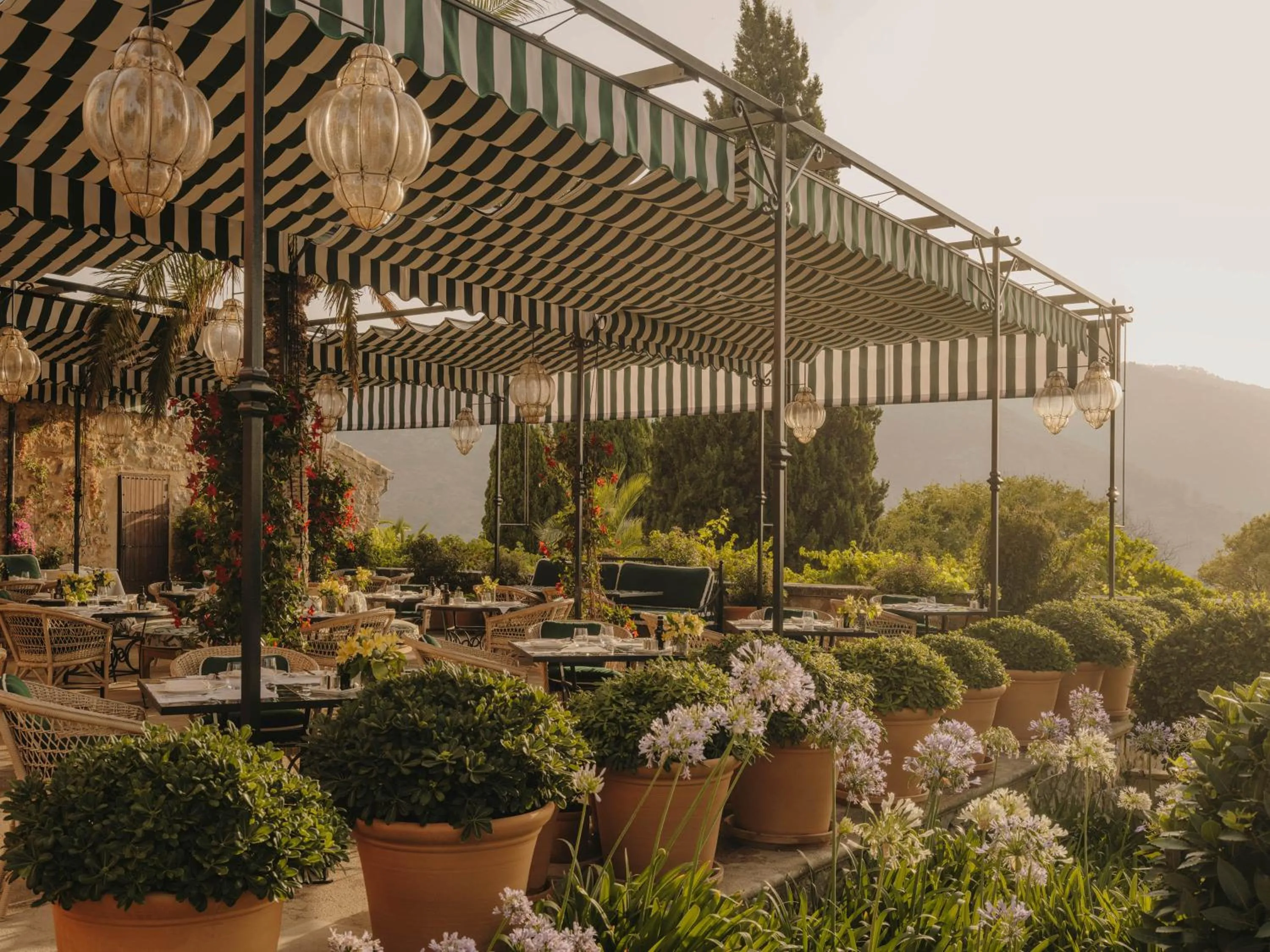 Restaurant/places to eat in Grand Hotel Son Net