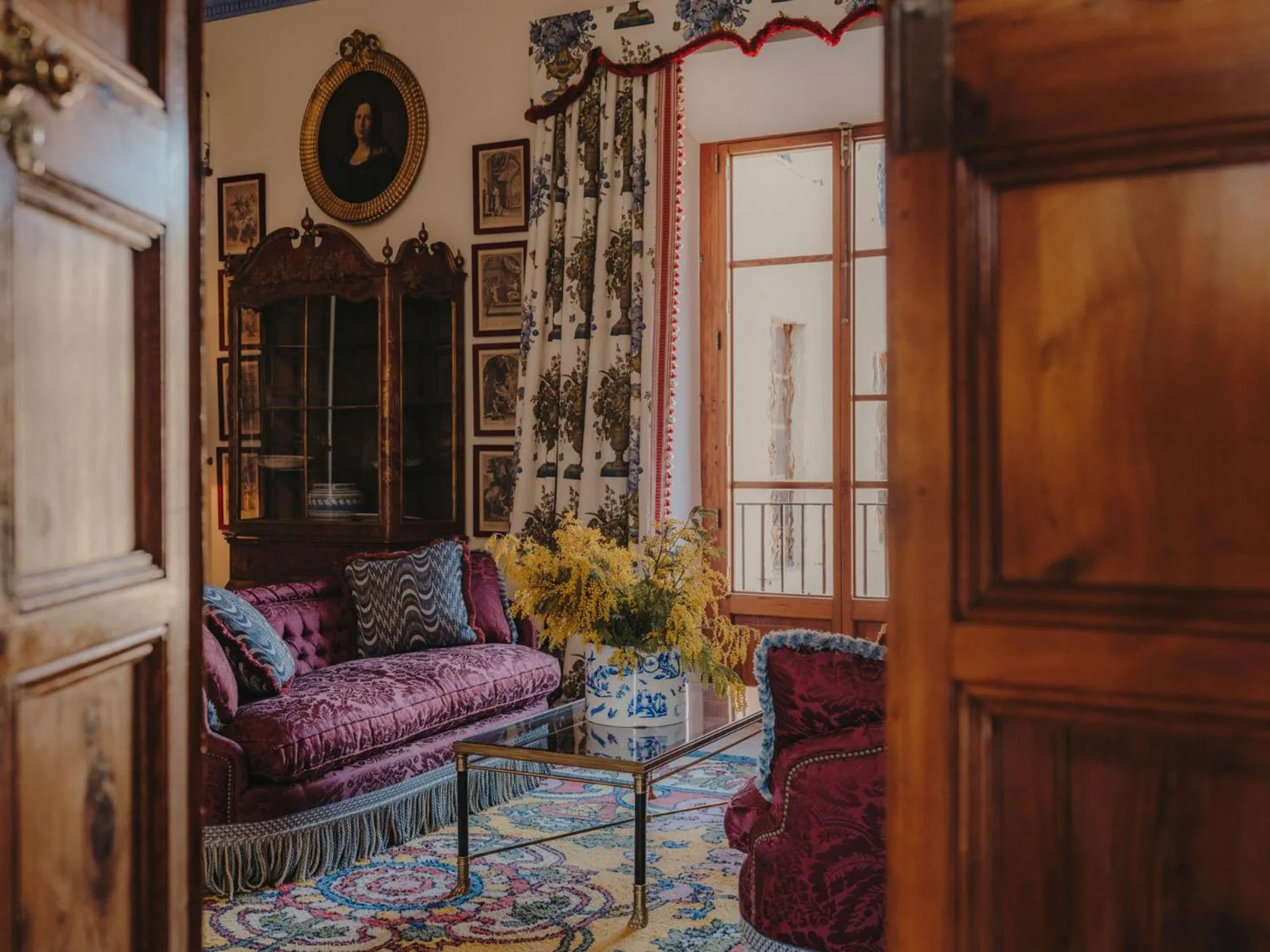 Seating area in Grand Hotel Son Net